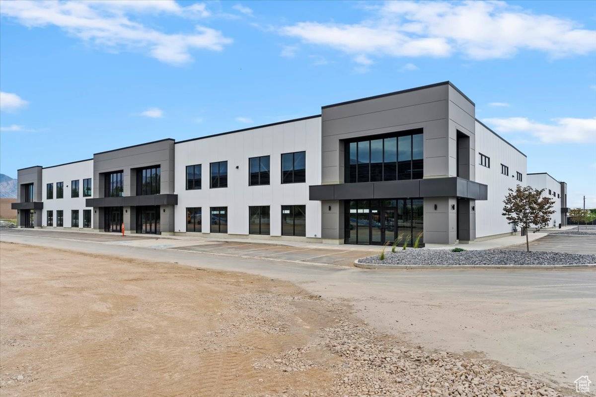 Farr West, UT 84404,1166 N 2000 W