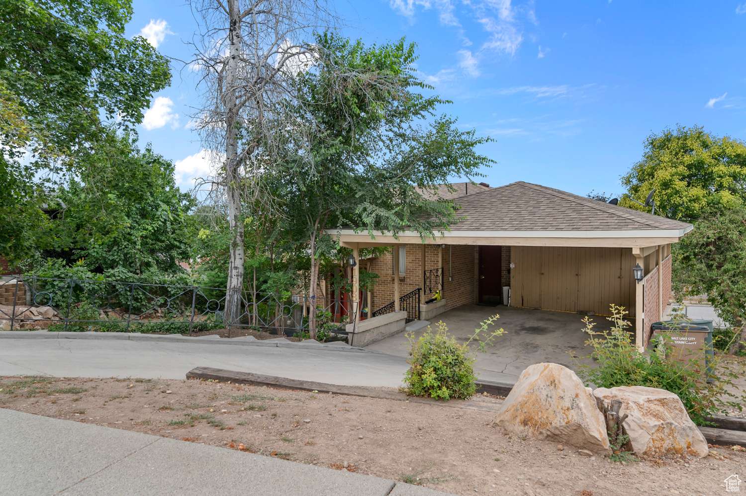 Salt Lake City, UT 84108,1908 S 2600 E