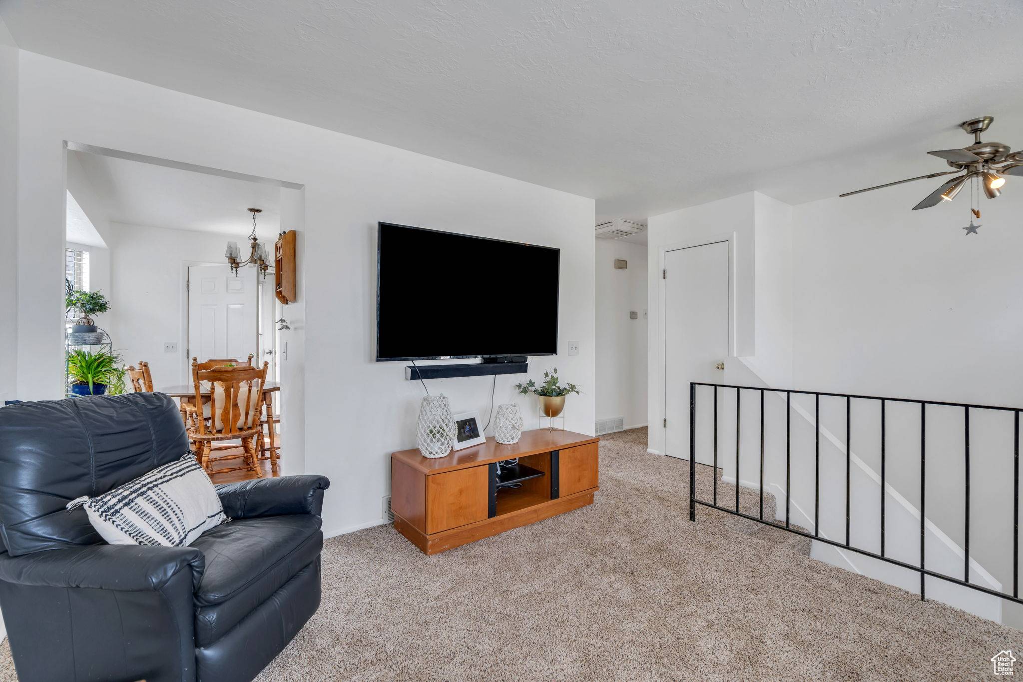 West Jordan, UT 84081,6796 S CYCLAMEN DR