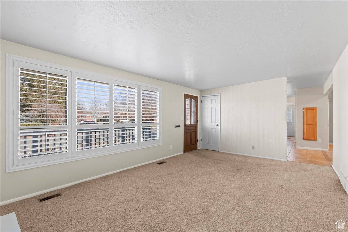 Murray, UT 84107,500 E JULEP DR