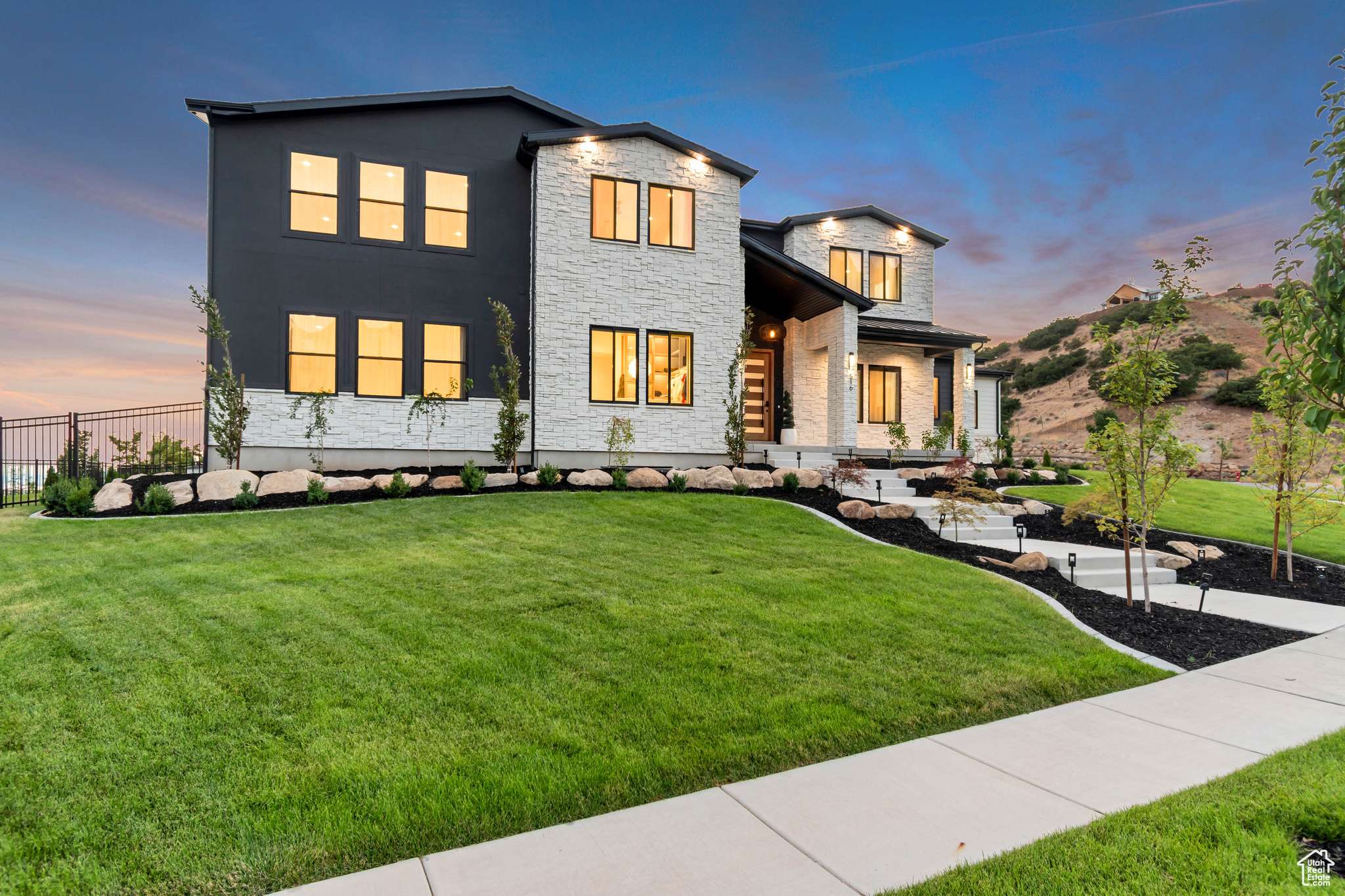 Alpine, UT 84004,516 E SAVANNAH CIR N