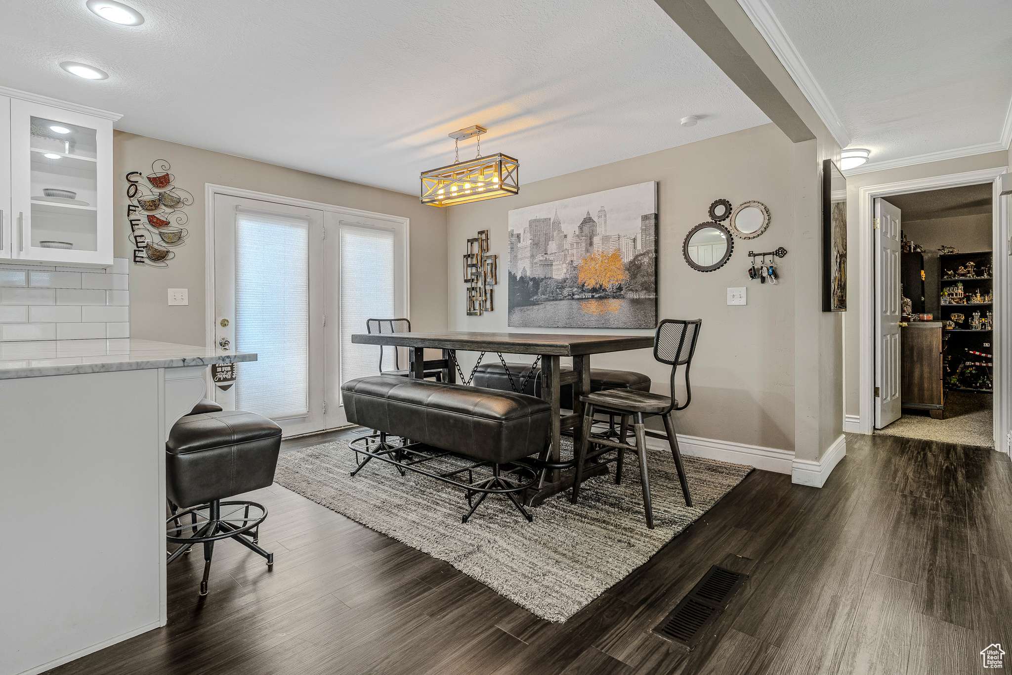 South Ogden, UT 84403,2012 E 5875 S