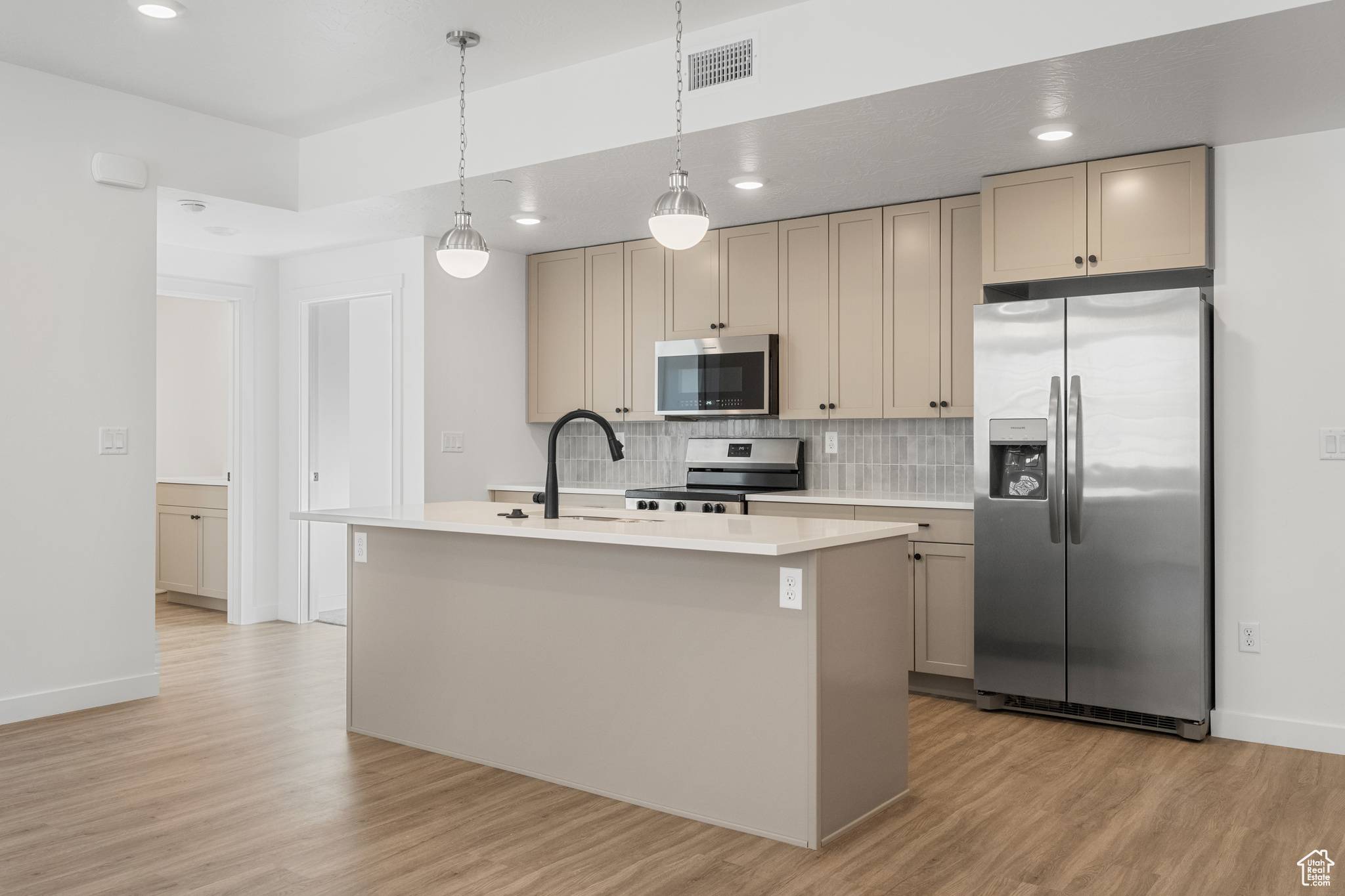 Hurricane, UT 84737,226 N CLIFFSIDE DR #L300