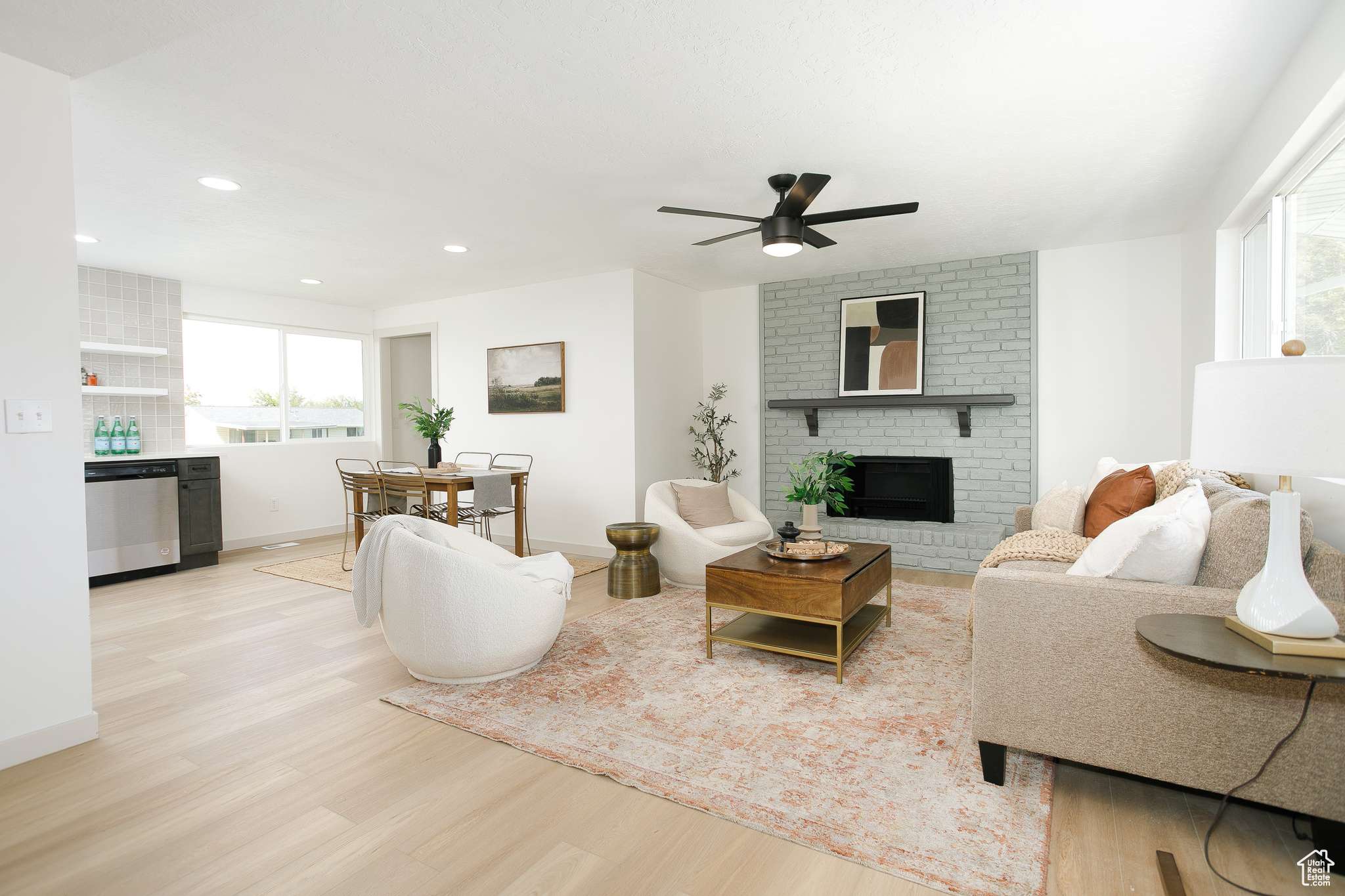 Clearfield, UT 84015,817 S 1350 W