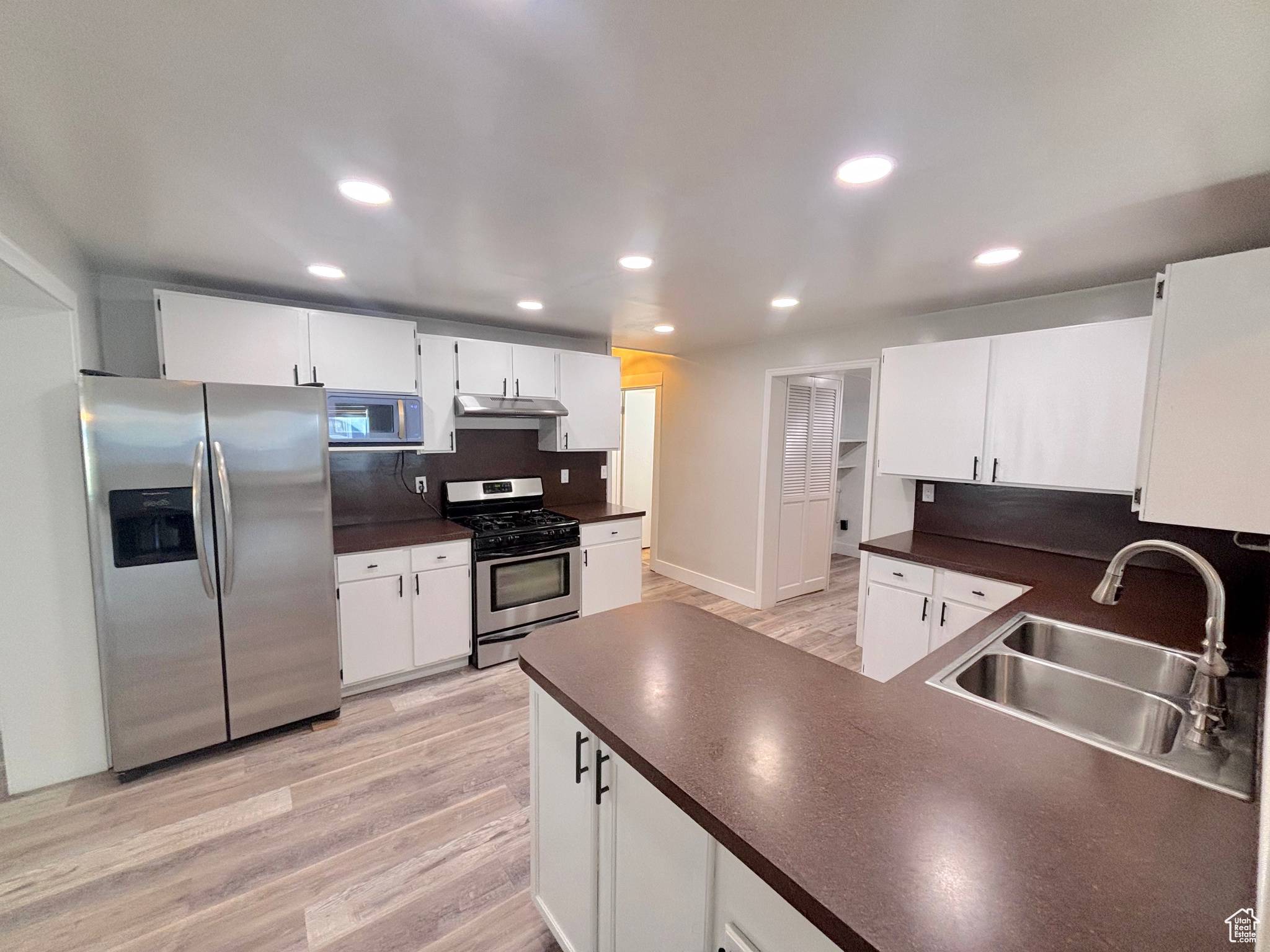 Blanding, UT 84511,259 W 300 S