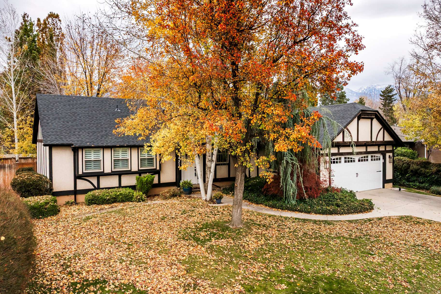 Salt Lake City, UT 84121,6427 S RODEO LN E