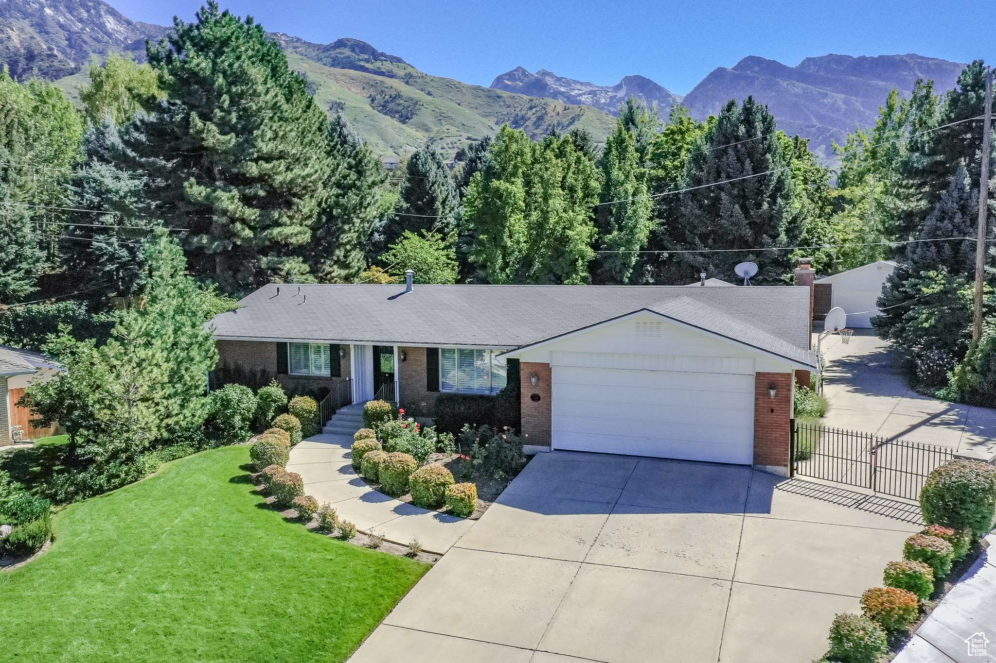 Cottonwood Heights, UT 84093,3256 E MCNEILL CIR