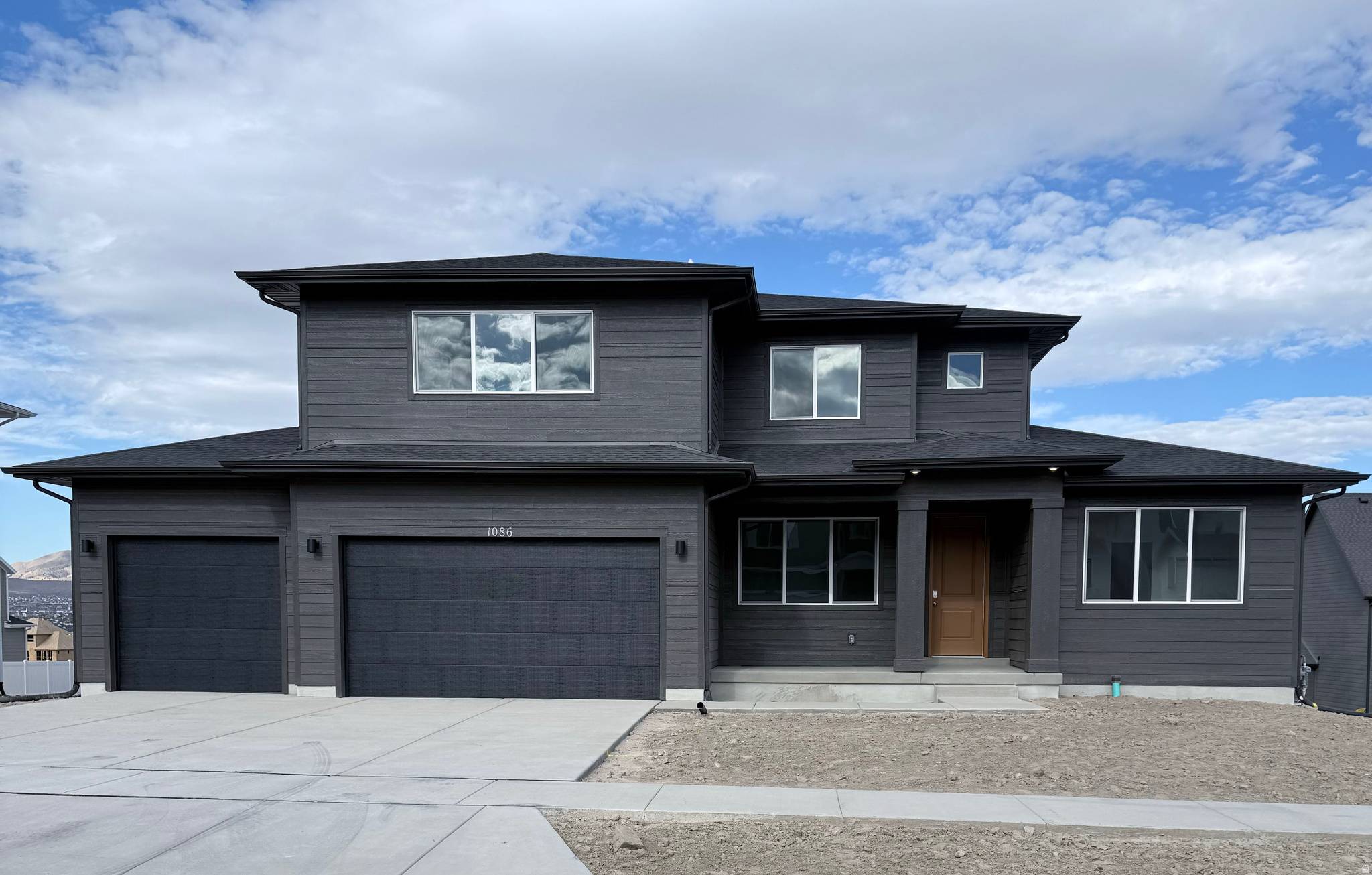 Saratoga Springs, UT 84045,1086 W CHOKECHERRY ST #220