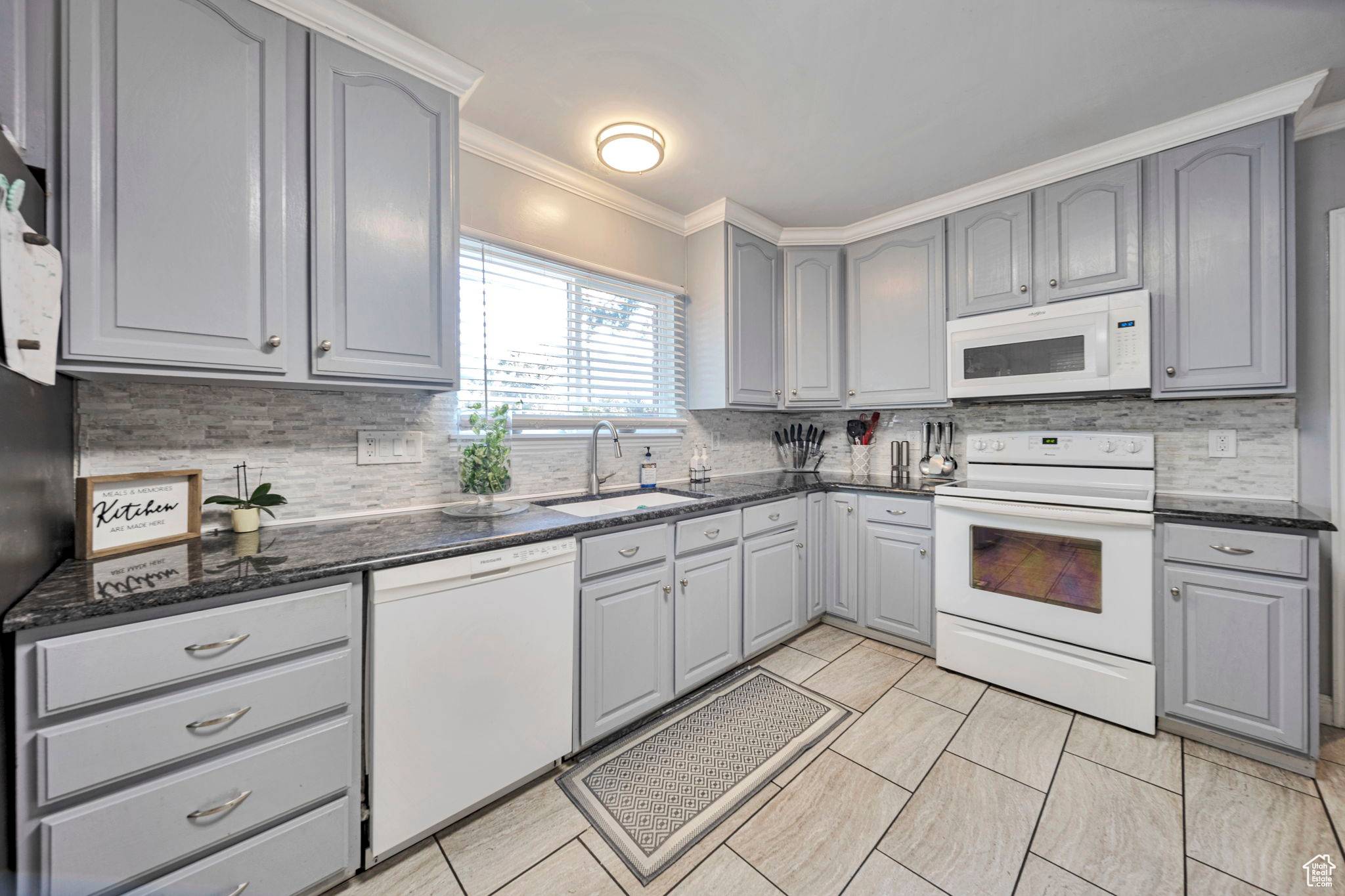 Holladay, UT 84121,5946 S HIGHLAND DR E