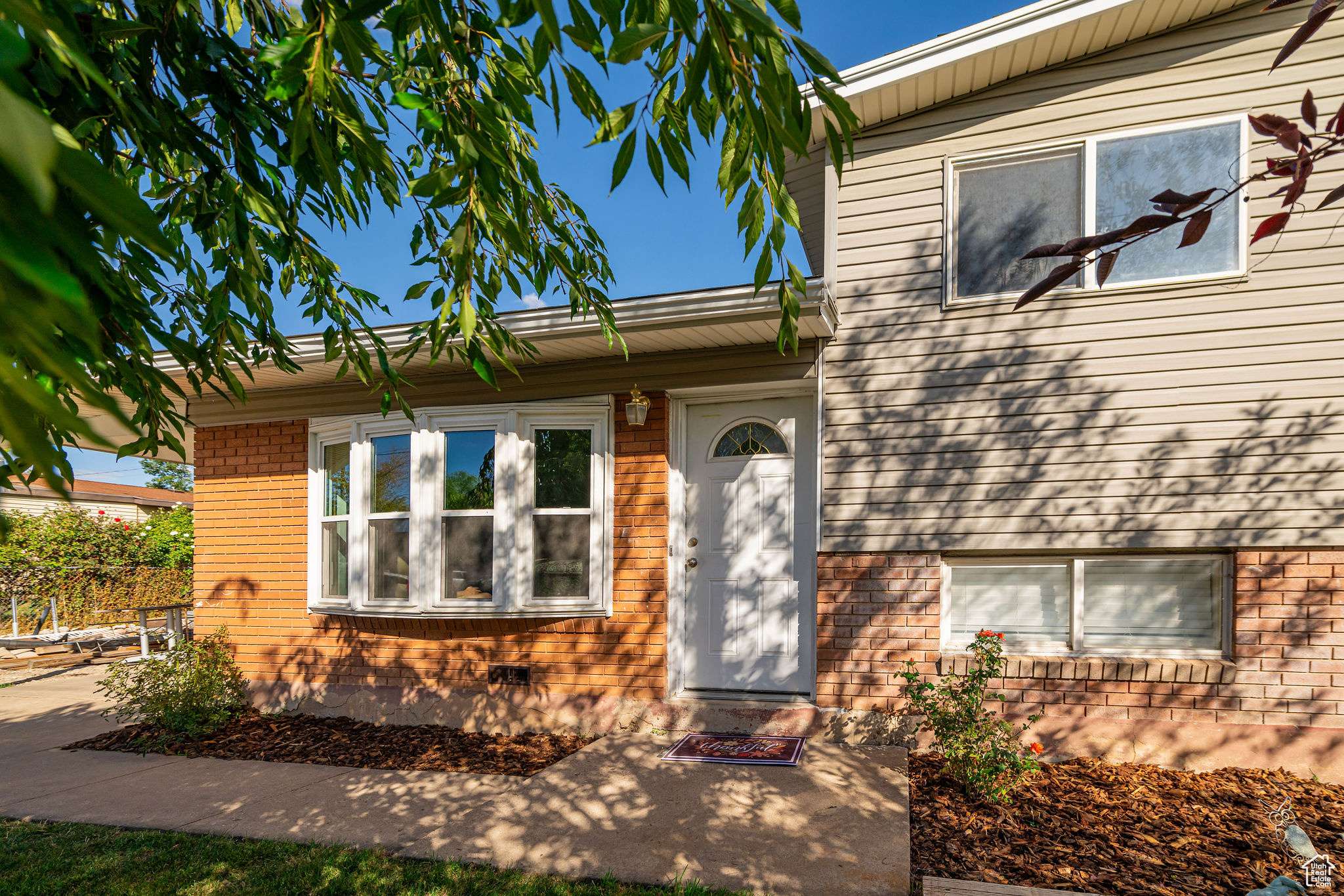 Layton, UT 84041,1094 N ANGEL ST W