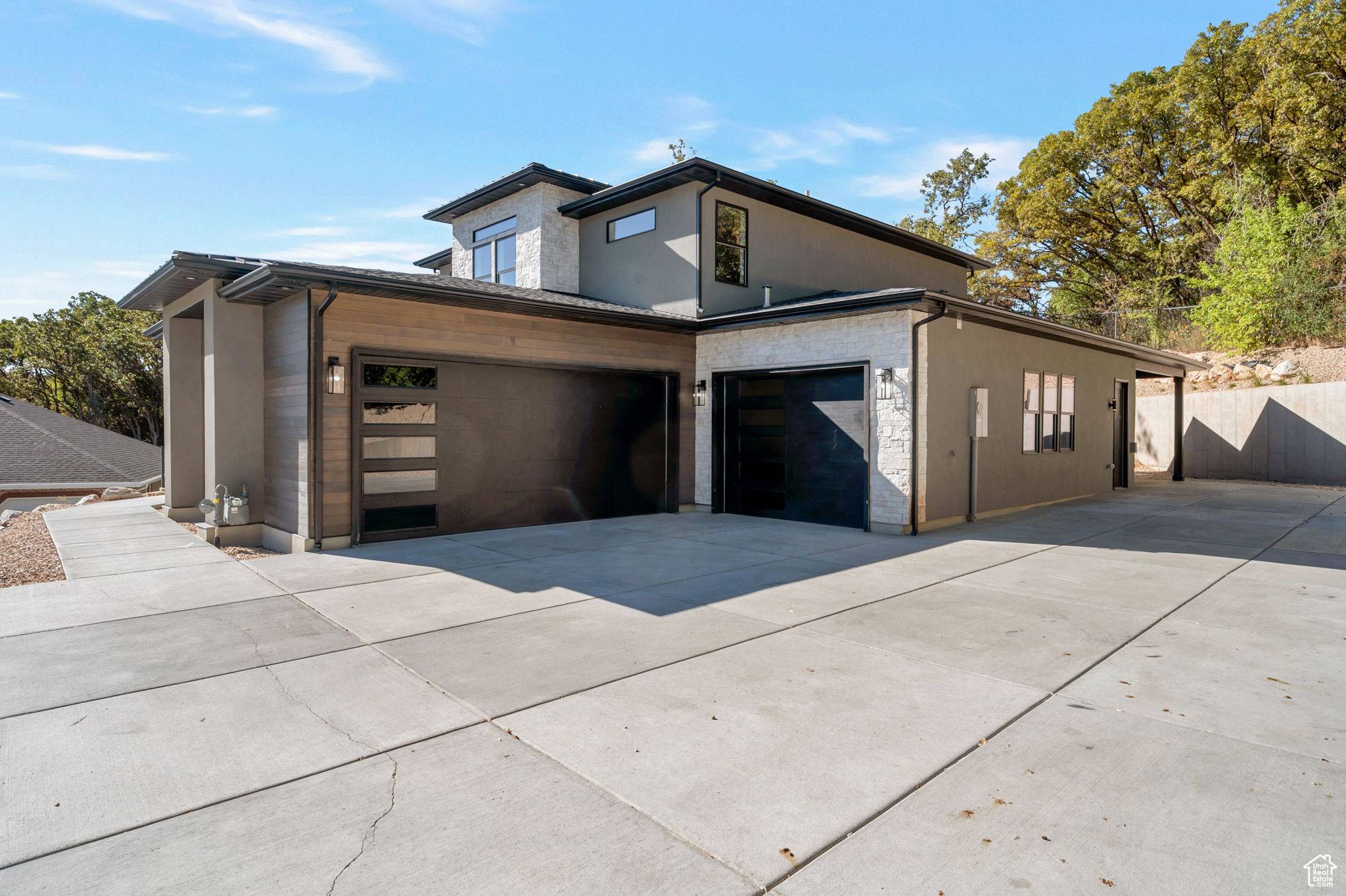 South Ogden, UT 84403,5619 S FOX CHASE E