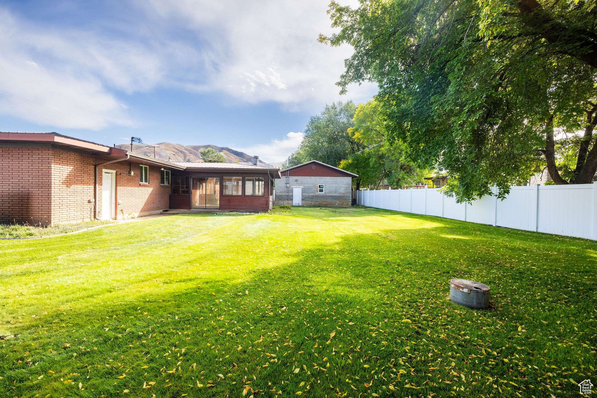 Hyrum, UT 84319,532 E 300 S