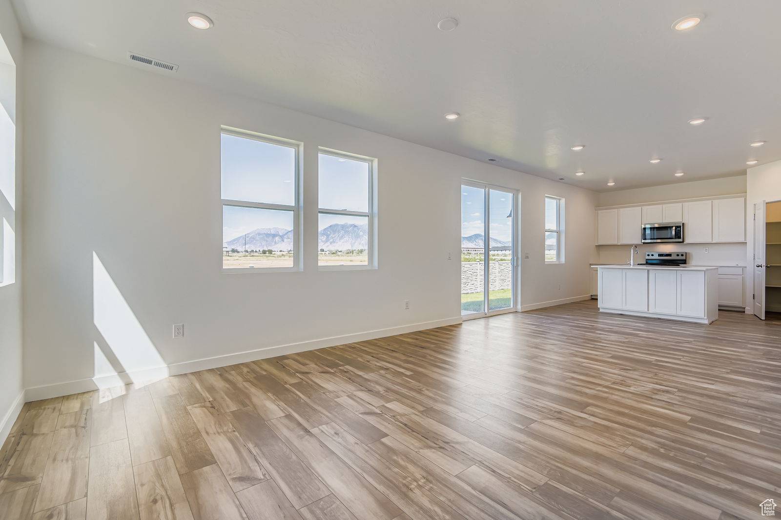 Salem, UT 84653,816 W 1710 N