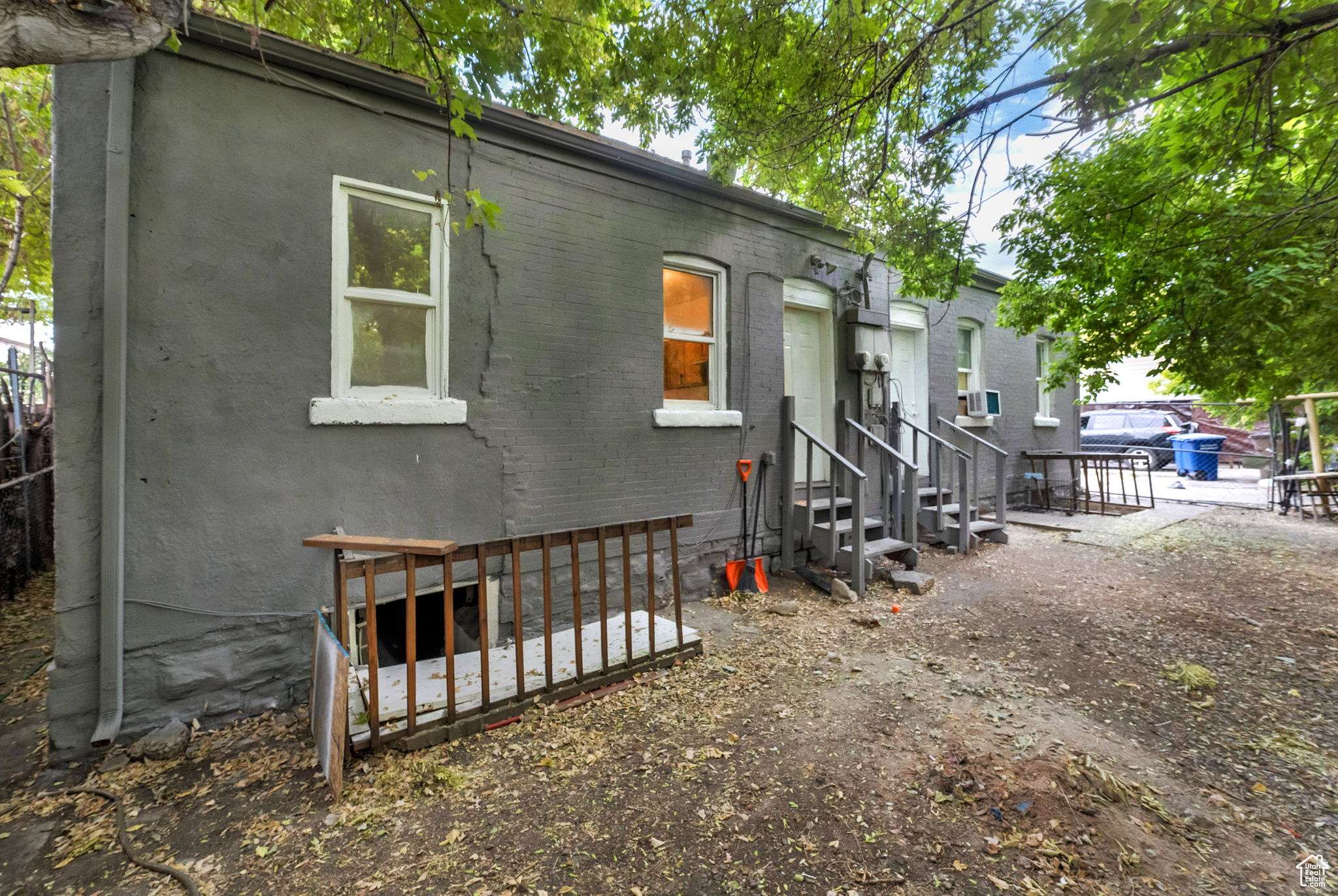 Salt Lake City, UT 84104,266 S 900 W