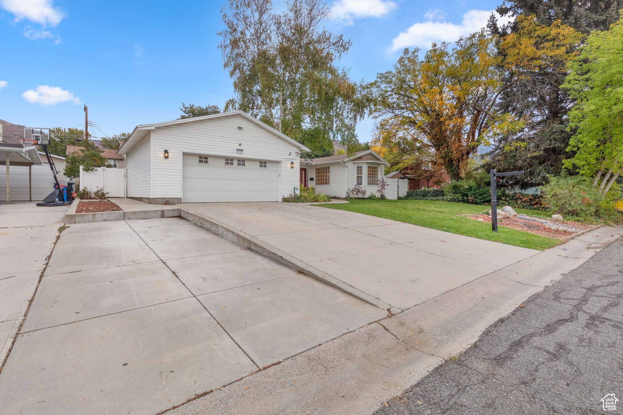 Cottonwood Heights, UT 84121,7129 S 3080 E