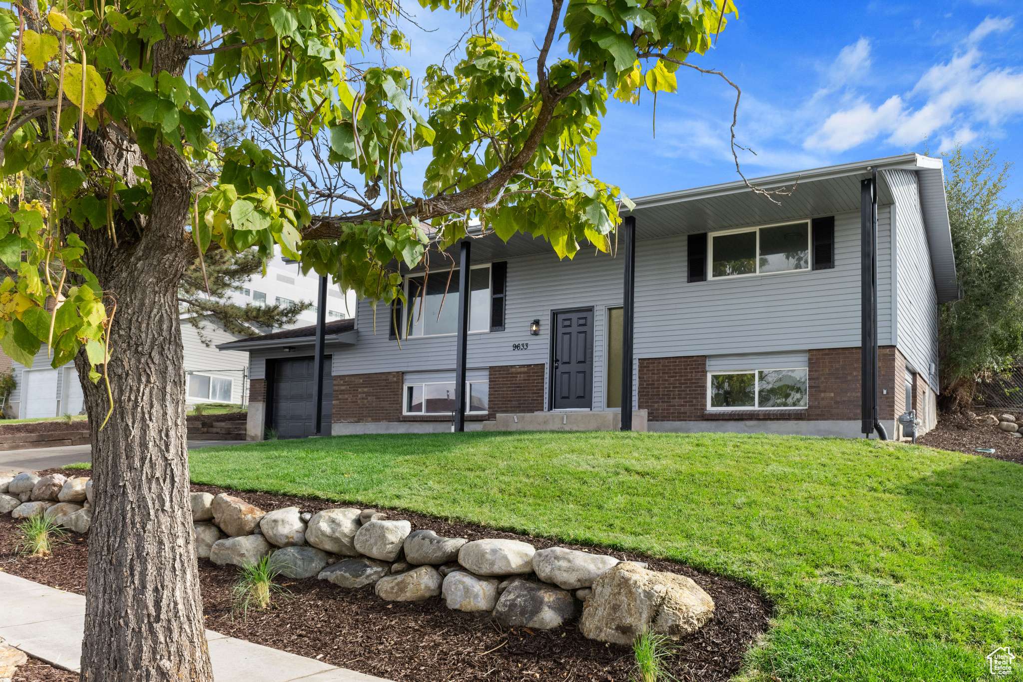 Sandy, UT 84094,9633 S 1210 E