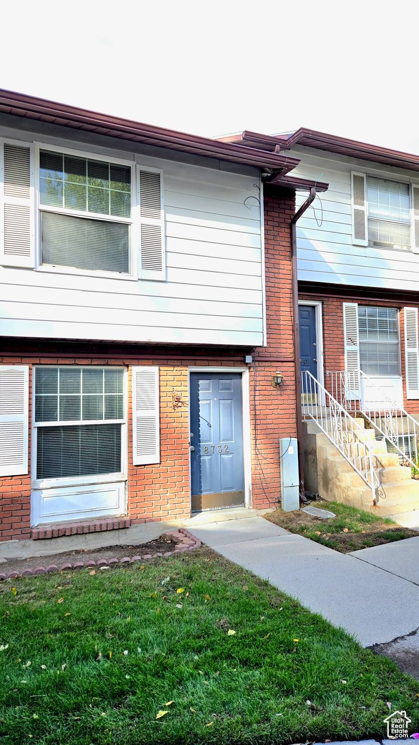 Sandy, UT 84070,8732 S 620 E