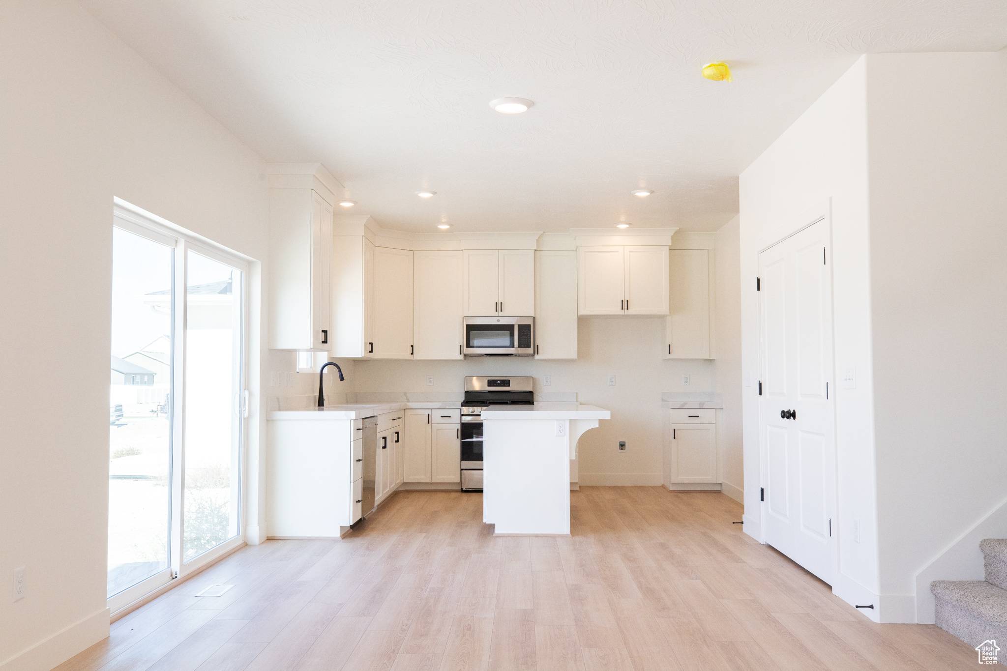 Eagle Mountain, UT 84005,3289 N GRAY WOLF LANE LOT #4005