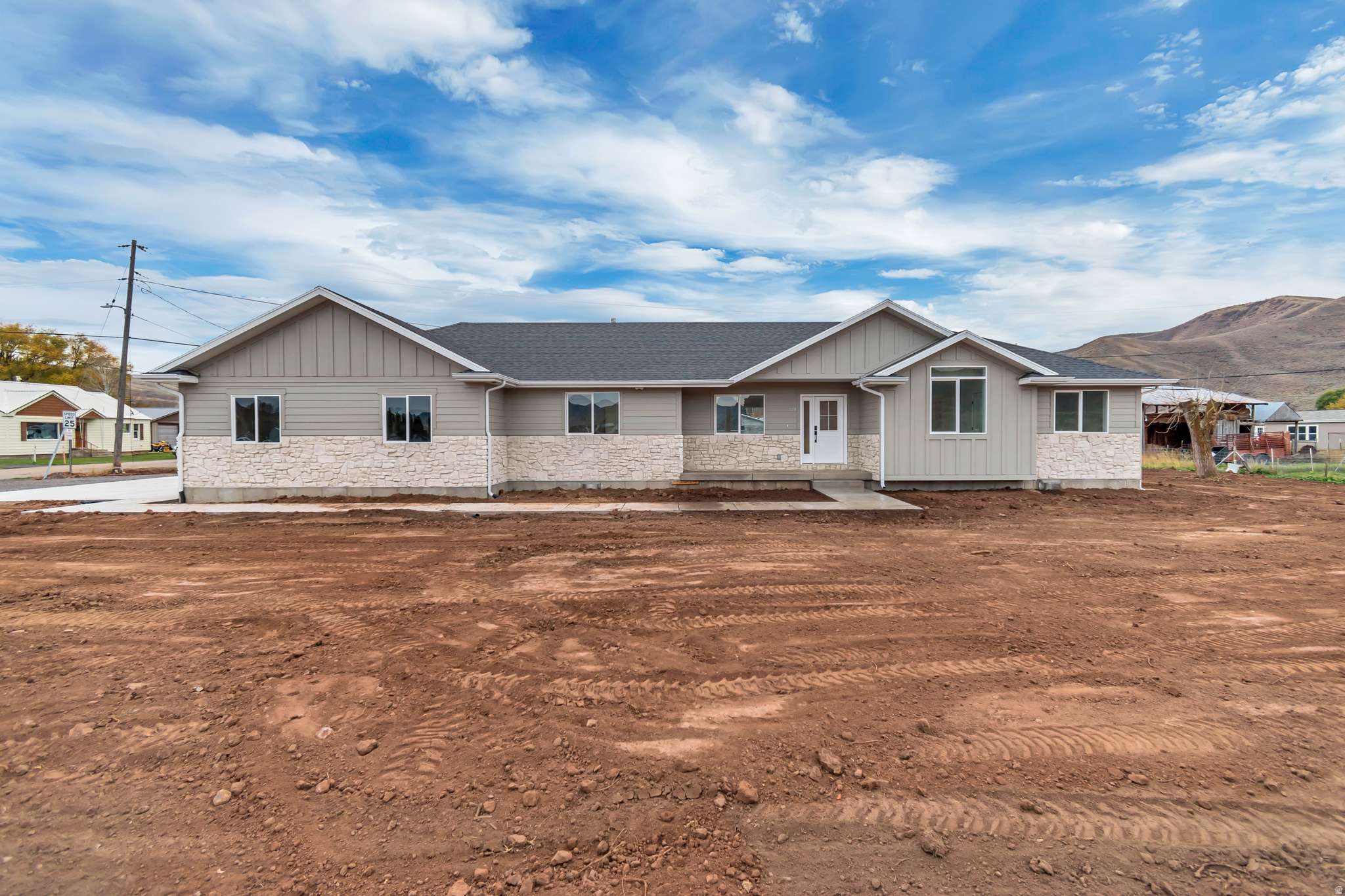 Henefer, UT 84033,125 E CANYON RD