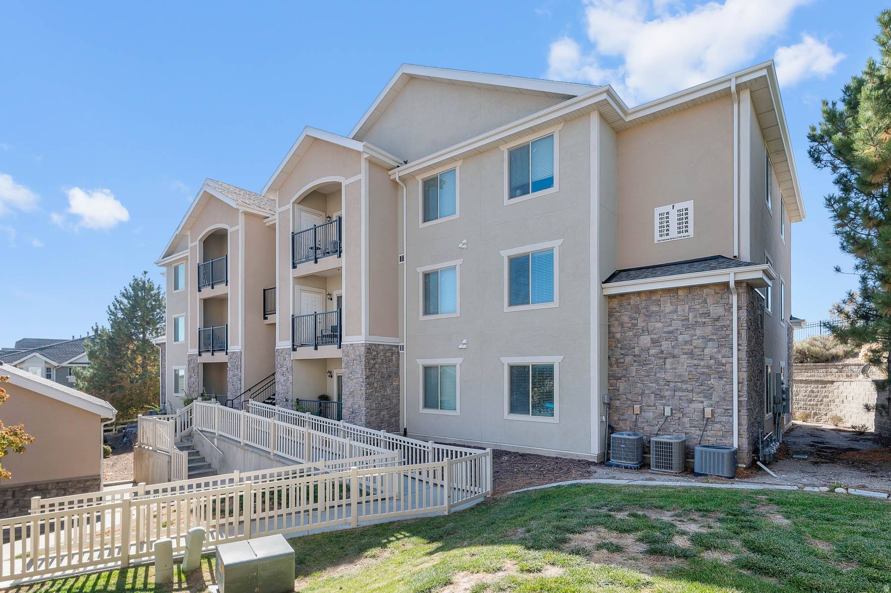 Saratoga Springs, UT 84045,186 W SPRINGVIEW DR