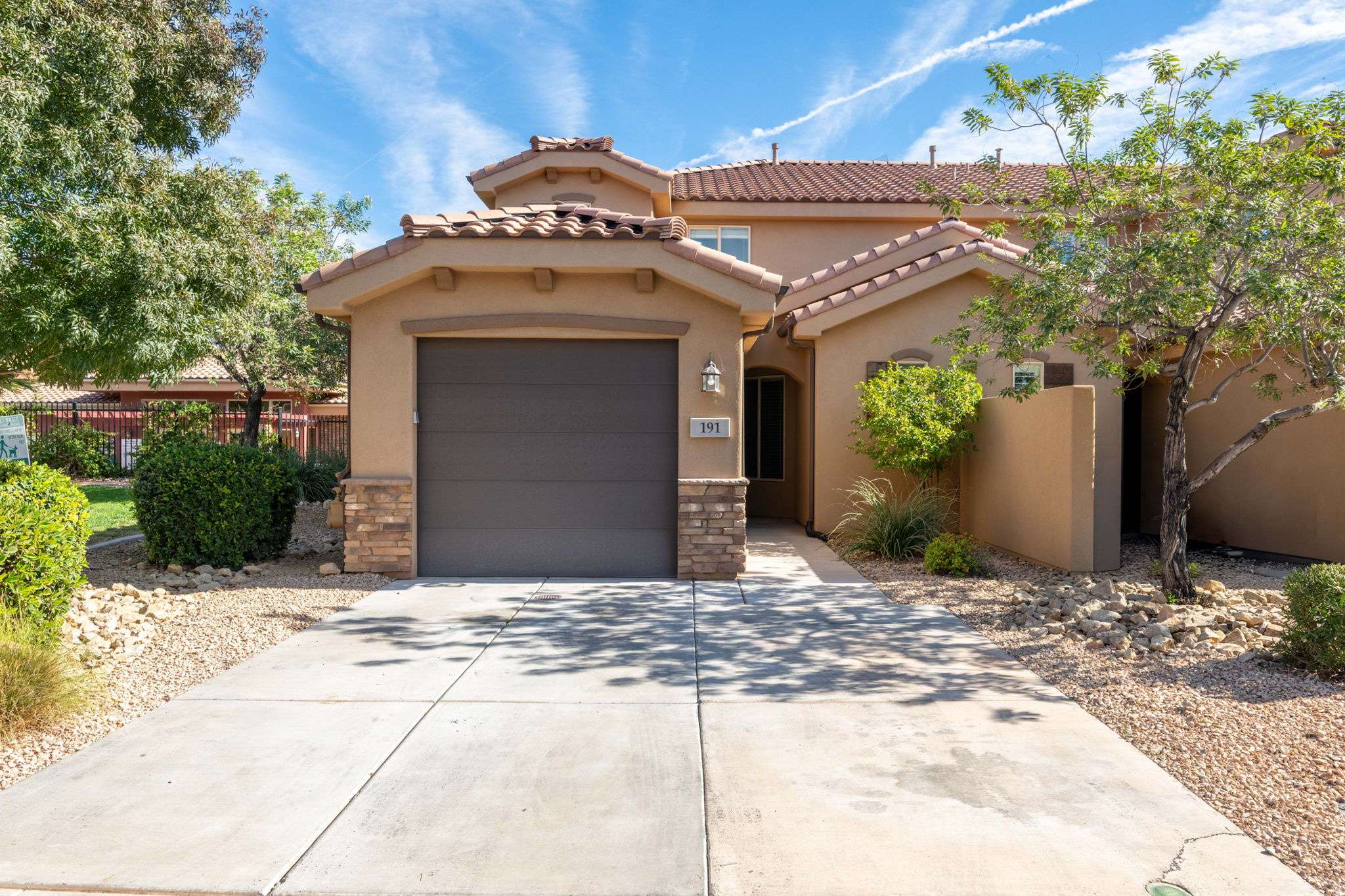 Washington, UT 84780,325 N RED STONE RD #191