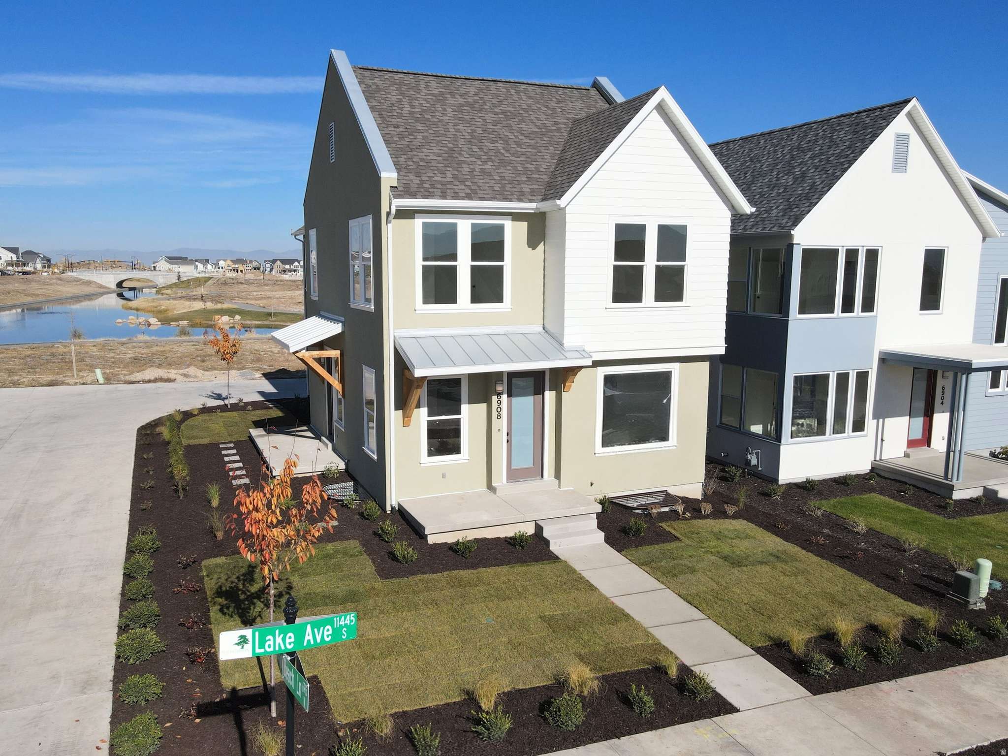 South Jordan, UT 84009,6908 W LAKE AVE S #214