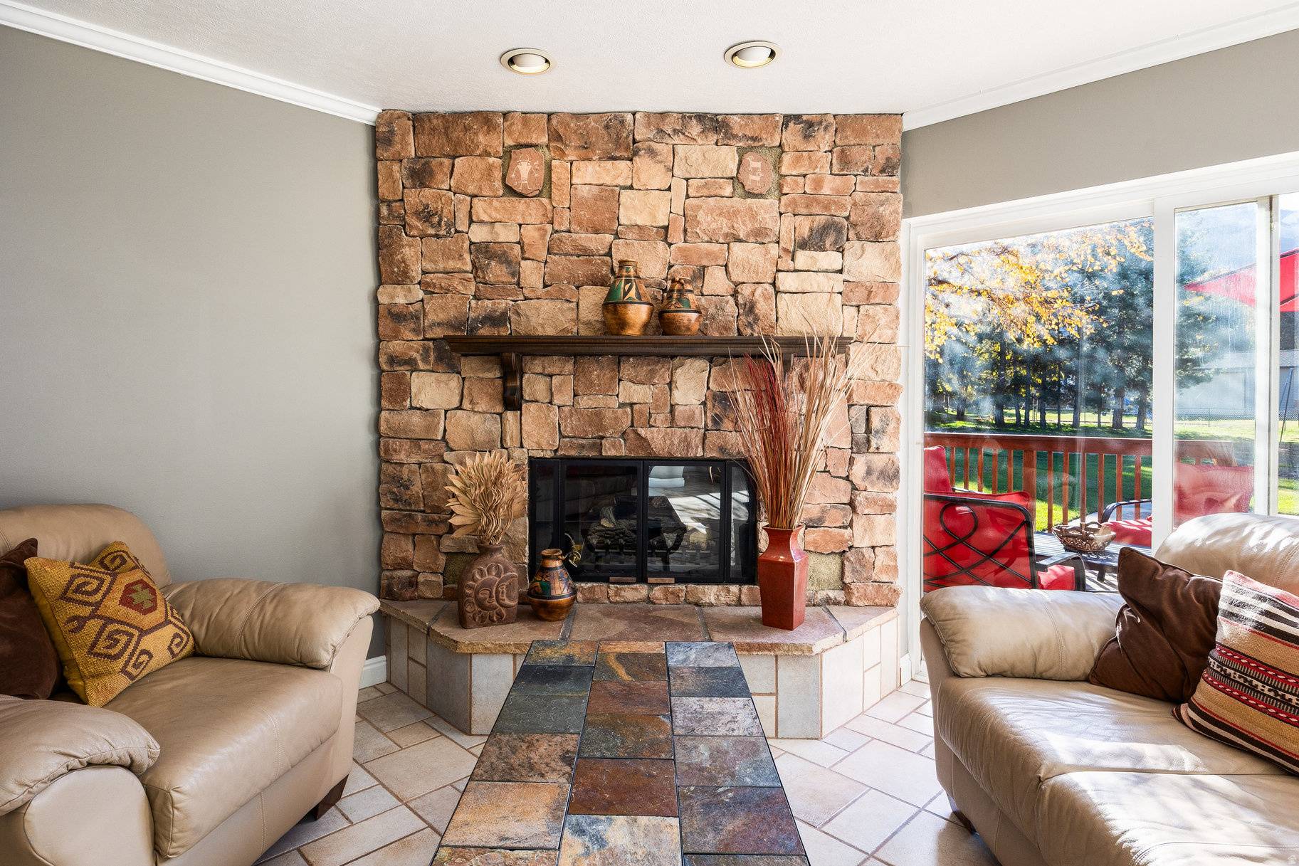 Sandy, UT 84092,17 ALTAWOOD LN