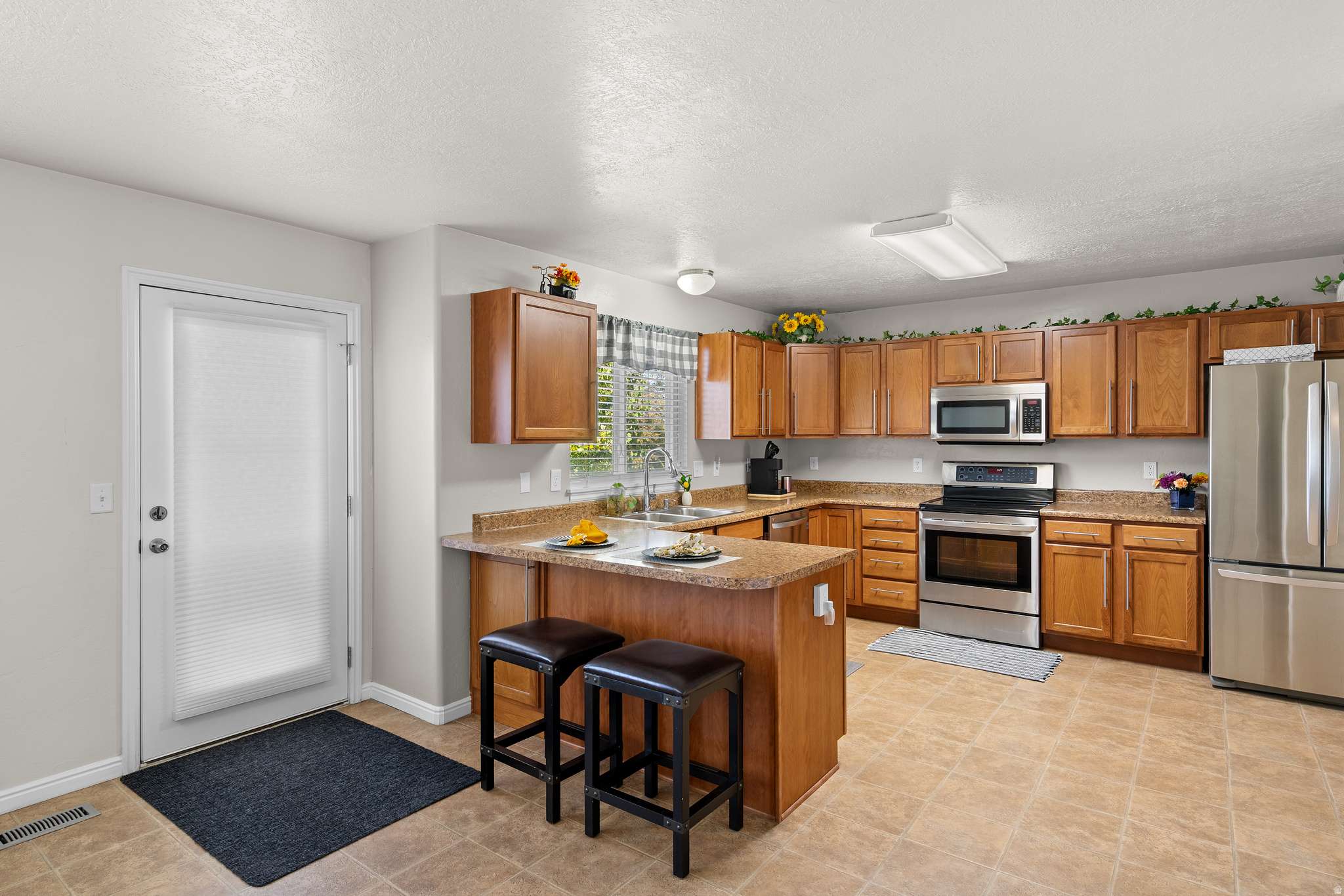 Tooele, UT 84074,834 S 480 W