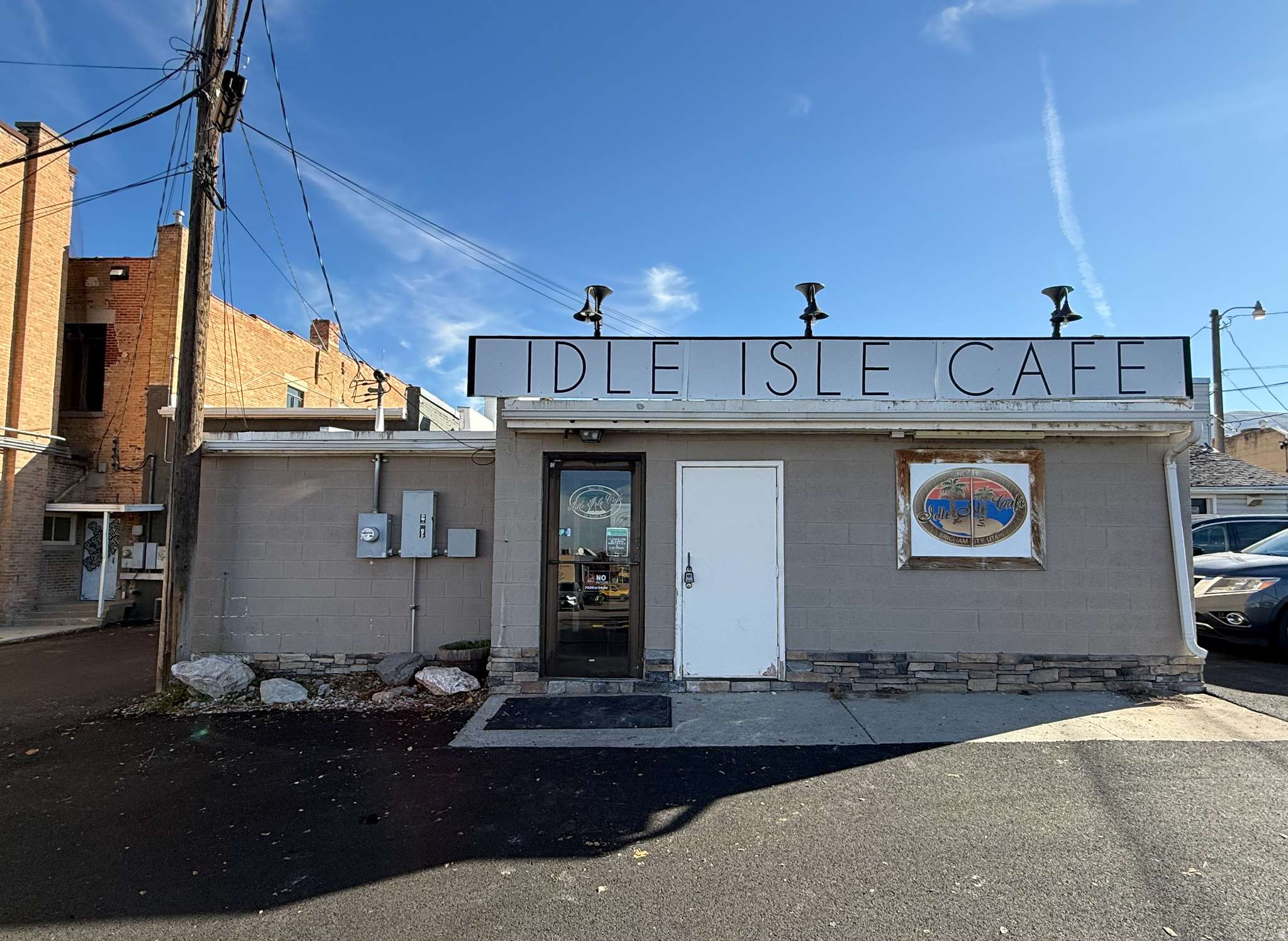 Brigham City, UT 84302,24 S MAIN ST