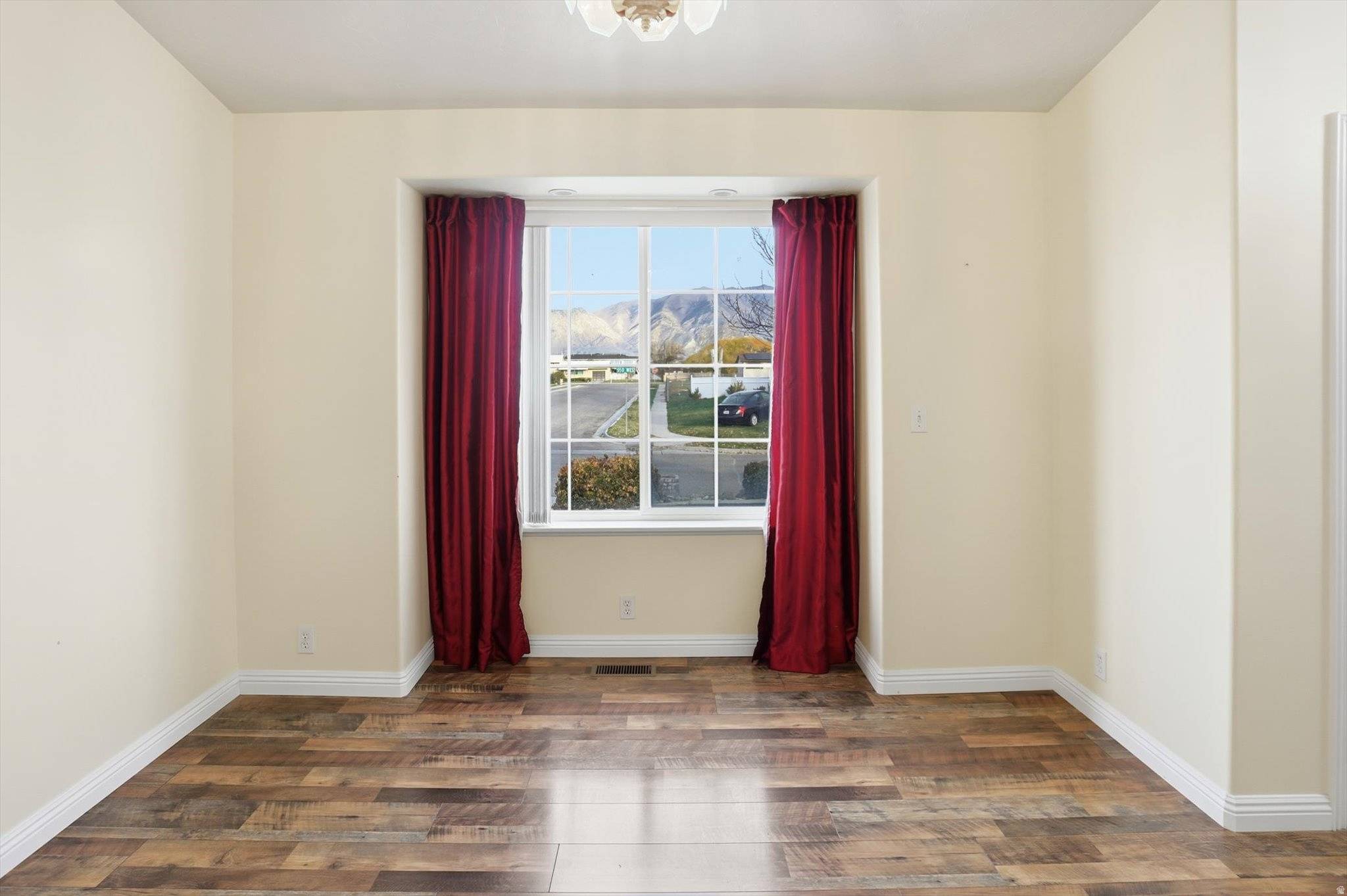 Tremonton, UT 84337,958 S 550 W