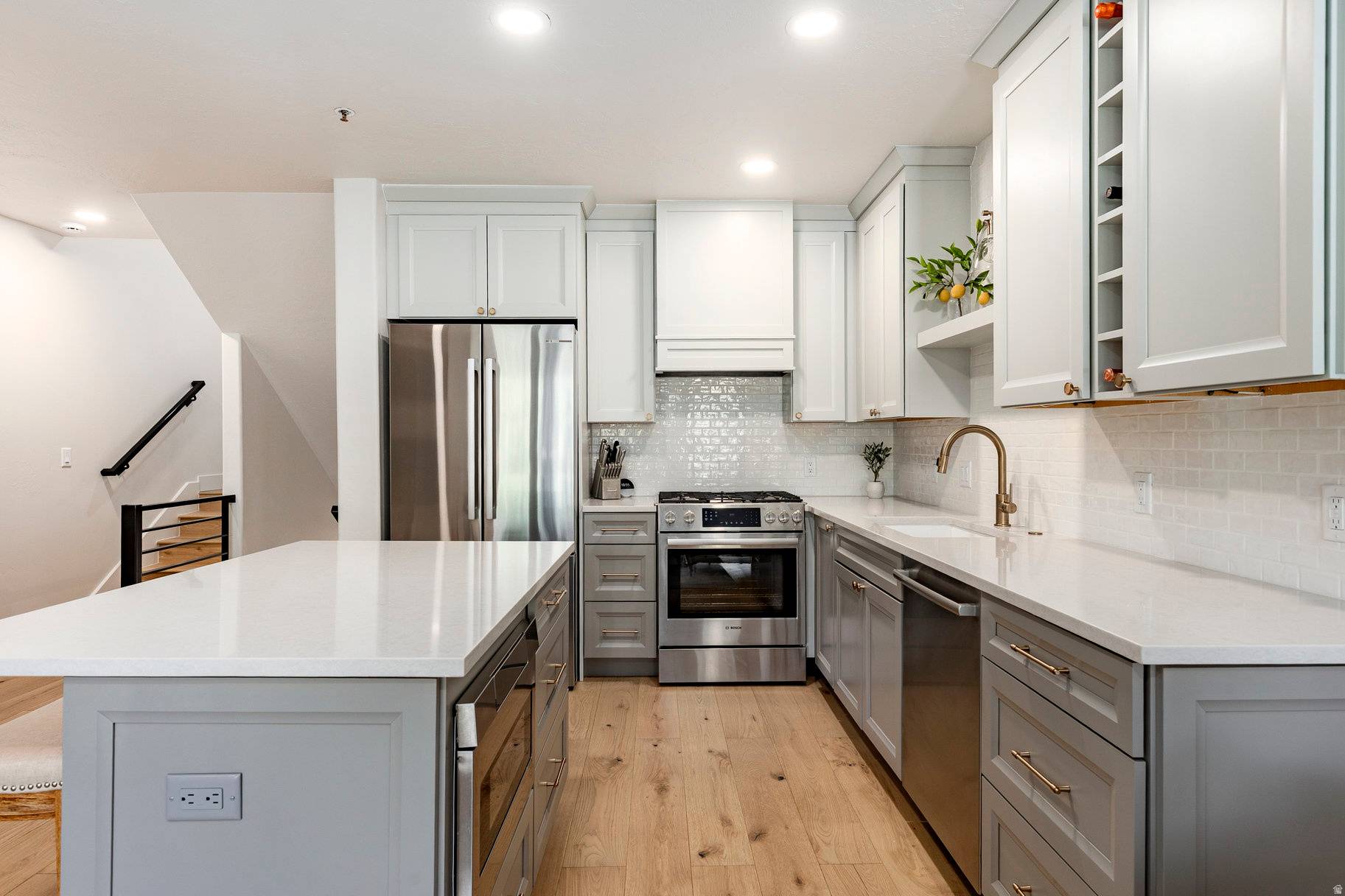 Park City, UT 84060,690 DEER VALLEY DR #11