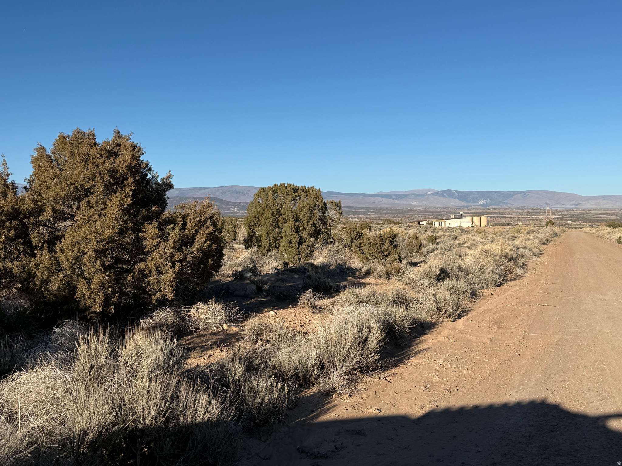 Roosevelt, UT 84066,5443 N 7600 W