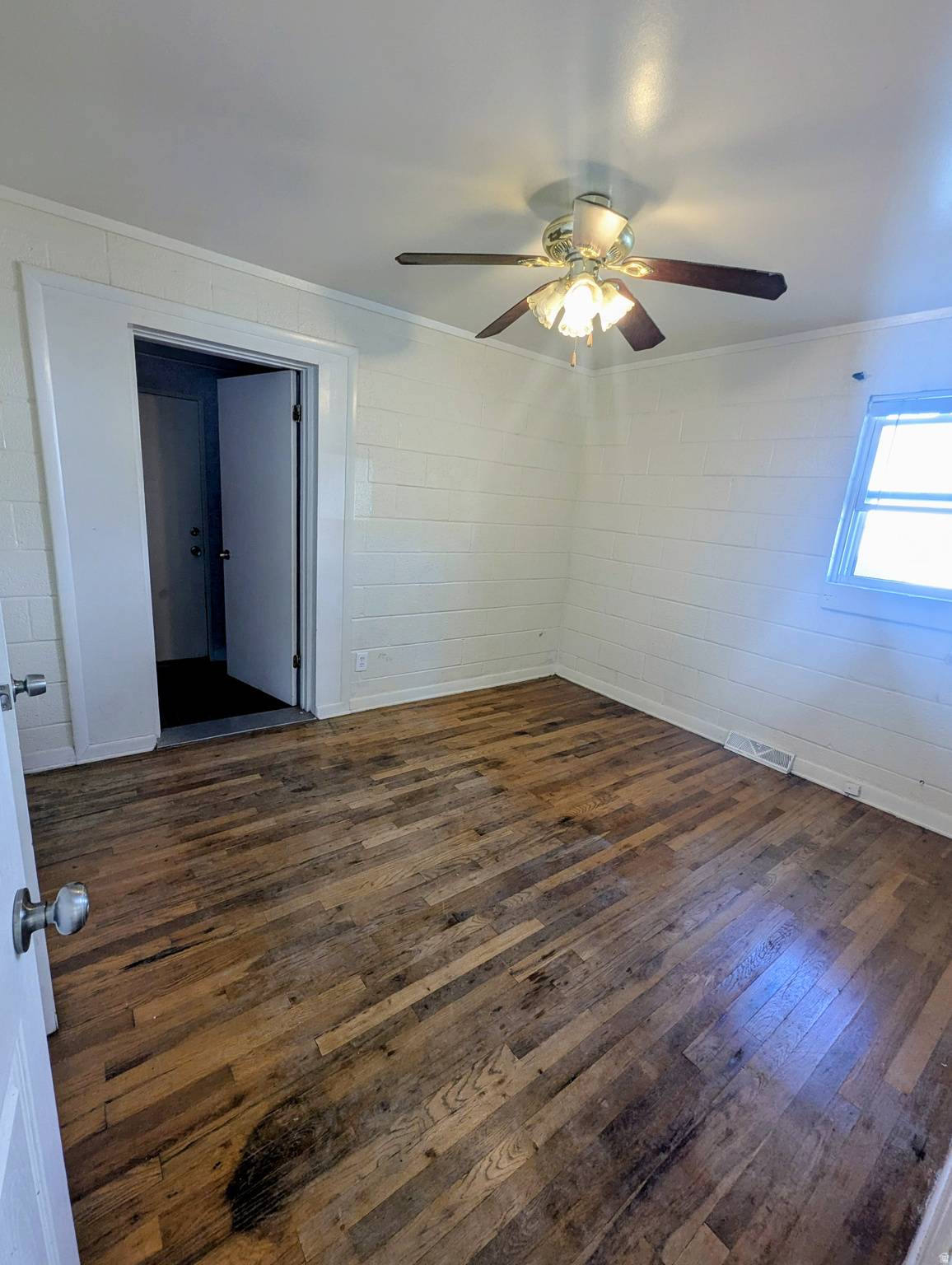 Tooele, UT 84074,390 S 320 W