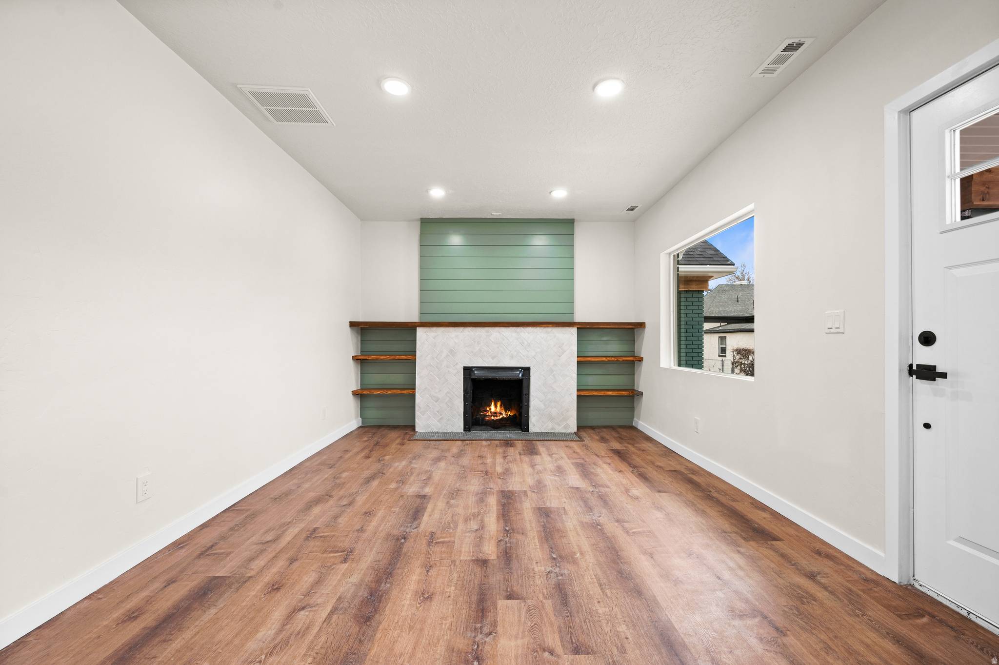 Salt Lake City, UT 84111,563 S DENVER ST