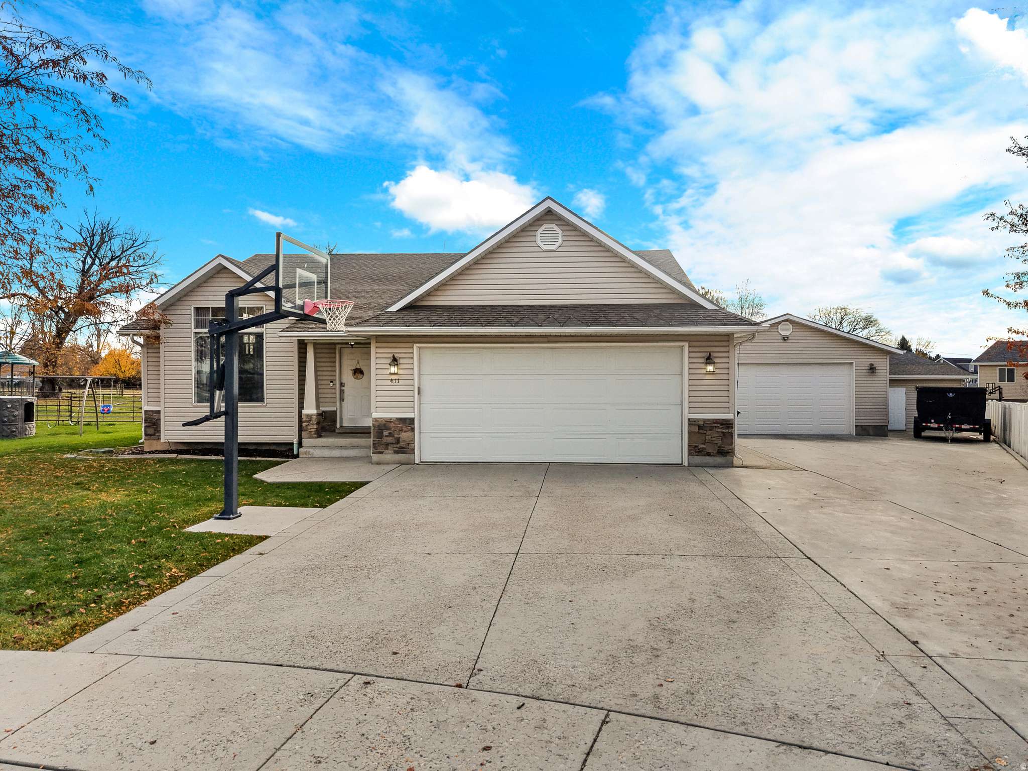 Hyde Park, UT 84318,411 N 150 W