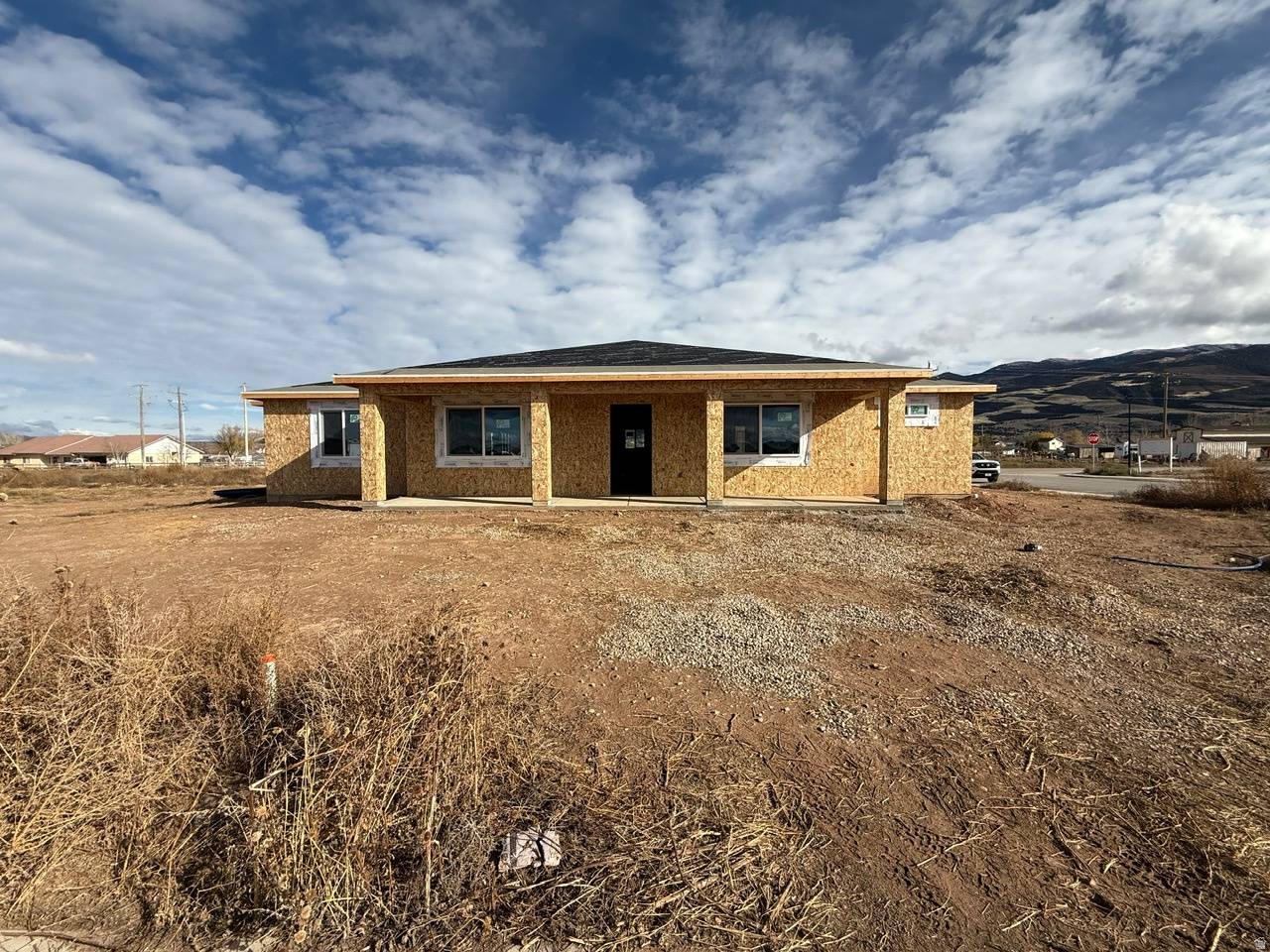 Enoch, UT 84721,985 E WINCHESTER DR