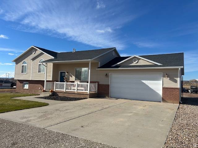 Roosevelt, UT 84066,915 N 3000 W