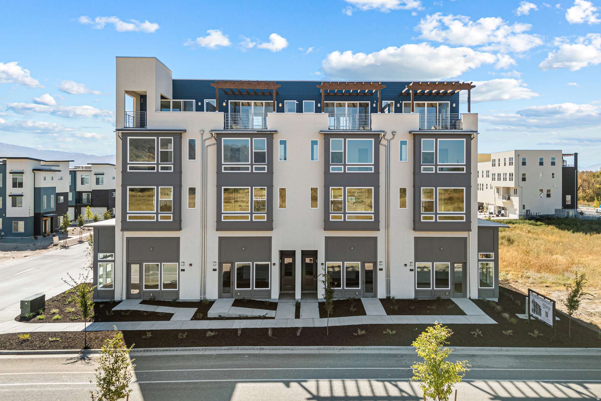 Farmington, UT 84025,1843 W BURKE LN #103