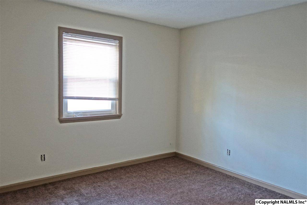 Huntsville, AL 35805,3911 Oak Glen Terrace