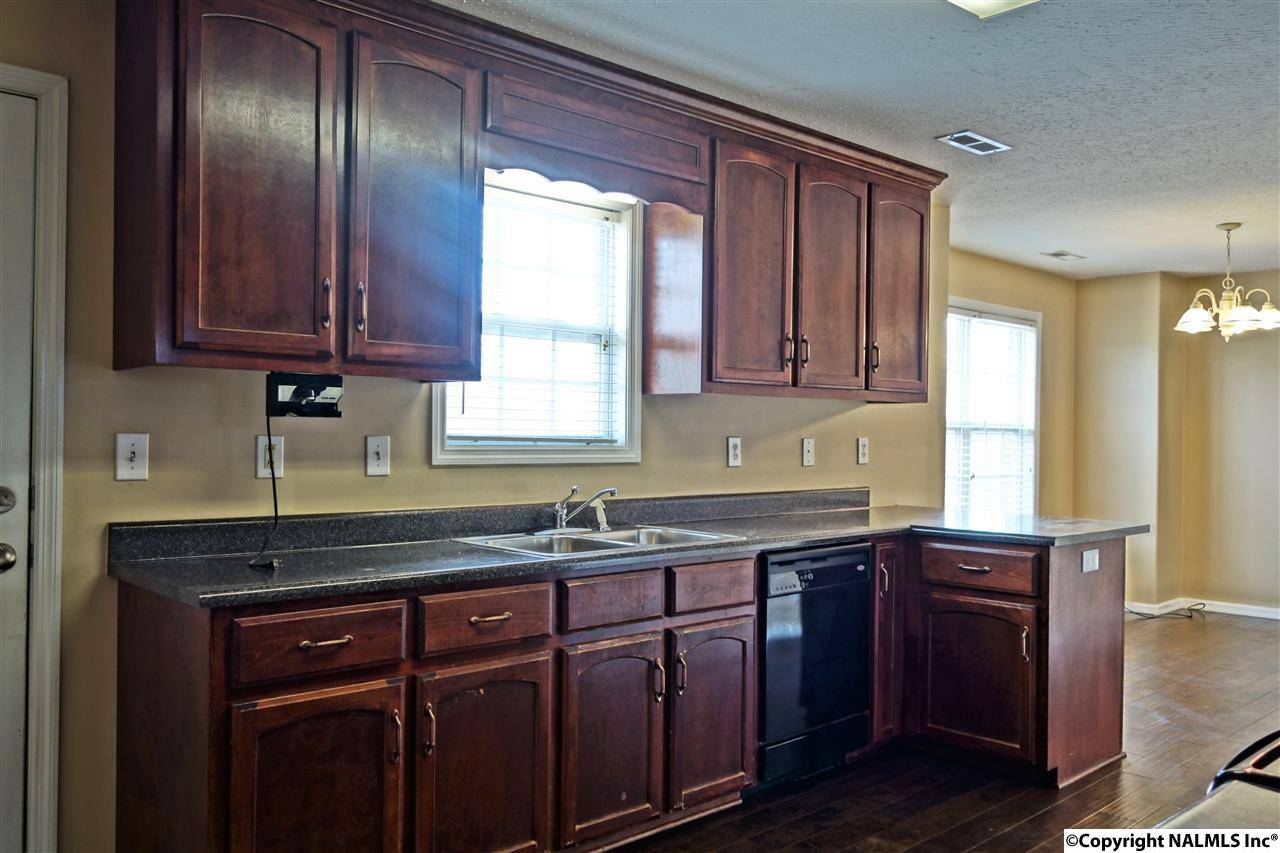 Athens, AL 35613,18448 Whitetail Lane