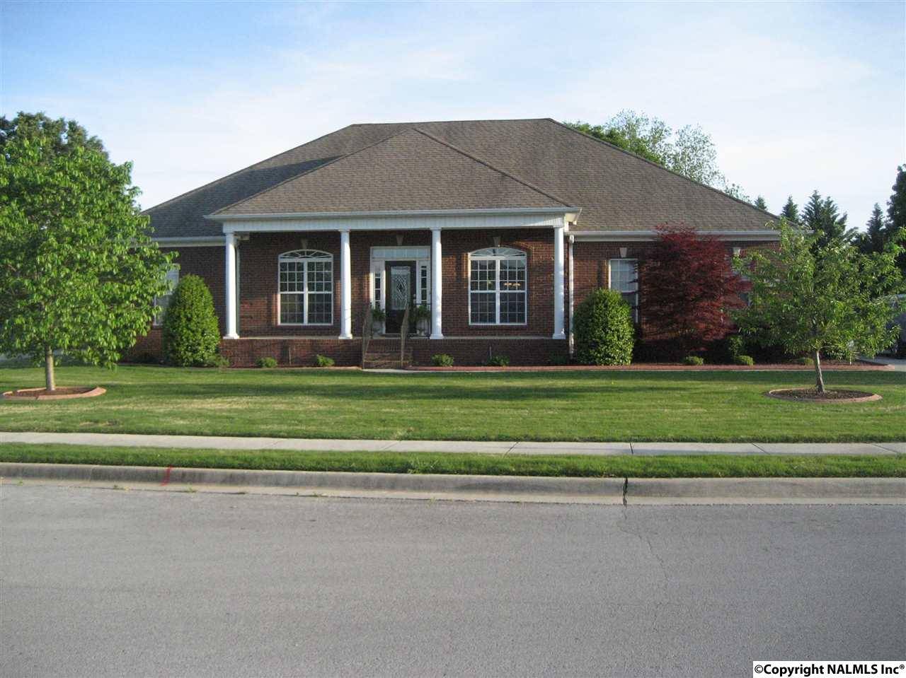 Owens Cross Roads, AL 35763,4926 Cove Valley Drive