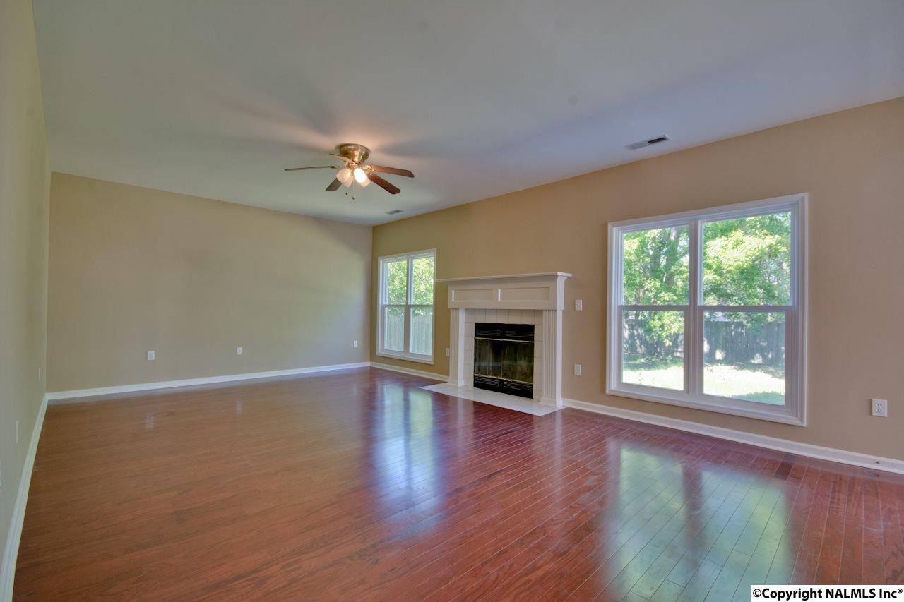 Madison, AL 35758,107 Lonesome Court