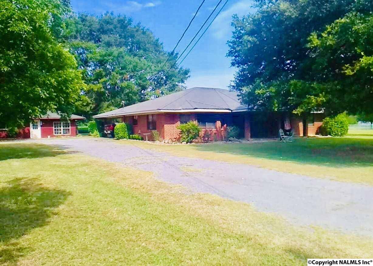 Hokes Bluff, AL 35903,1174 Alford Bend Road