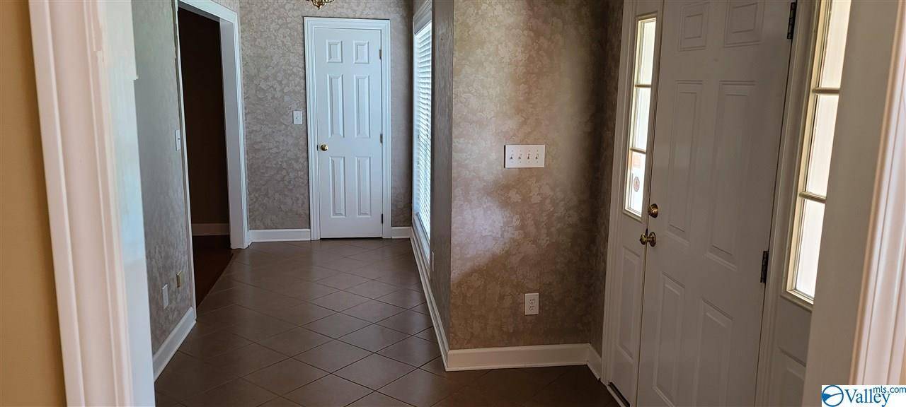 Albertville, AL 35950,Peach Avenue