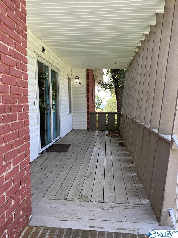 Anniston, AL 36207,2024 Lynn Road