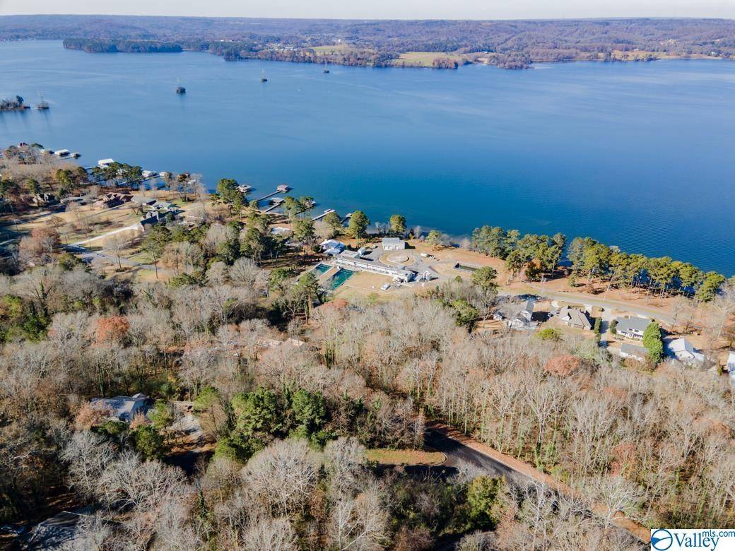 Guntersville, AL 35976,14 Timberwalk Drive