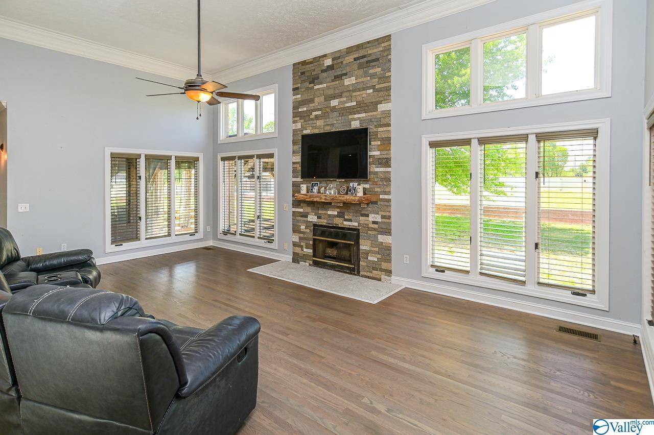 Decatur, AL 35603,33 Hitt Road