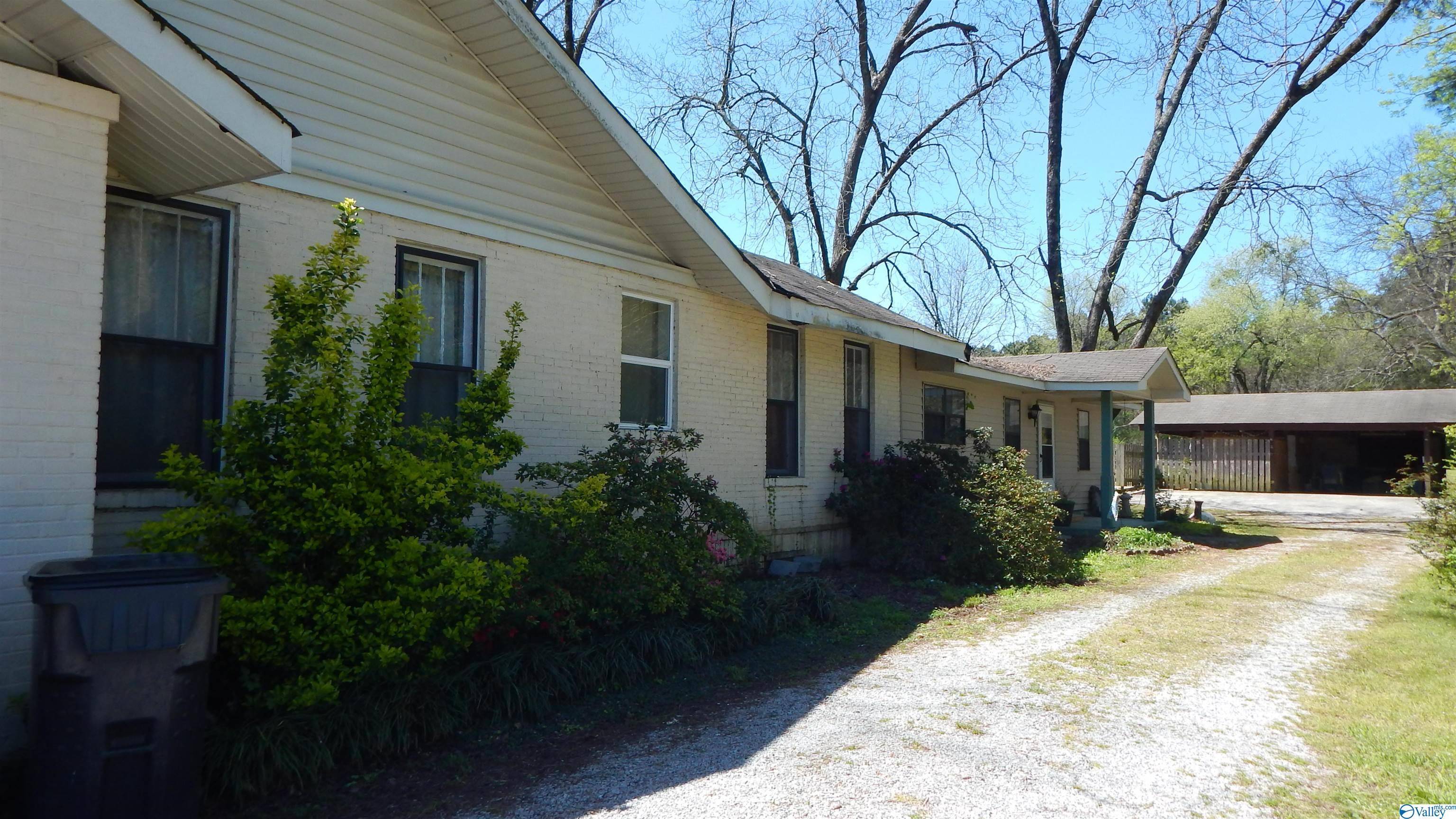 Decatur, AL 35601,1009 SW Danville Road SW