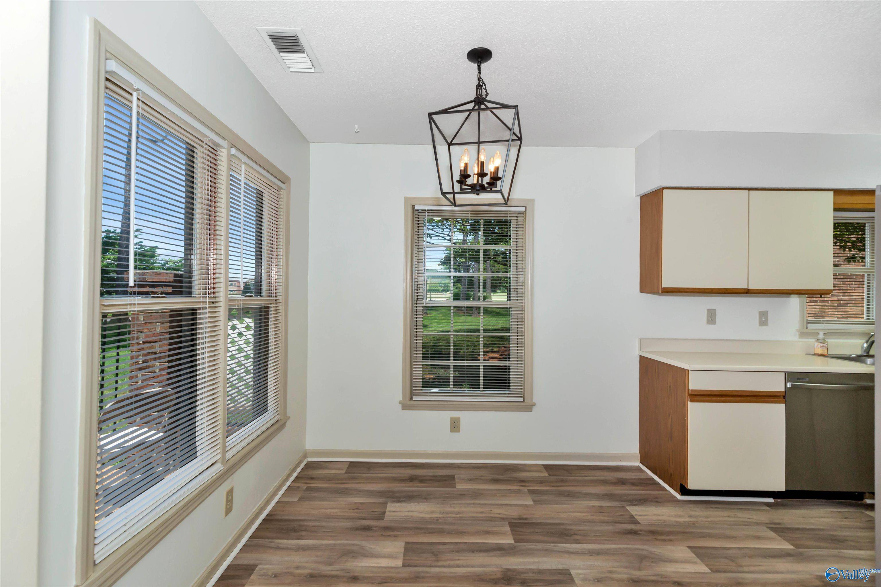 Huntsville, AL 35802,312 Drury Lane #312