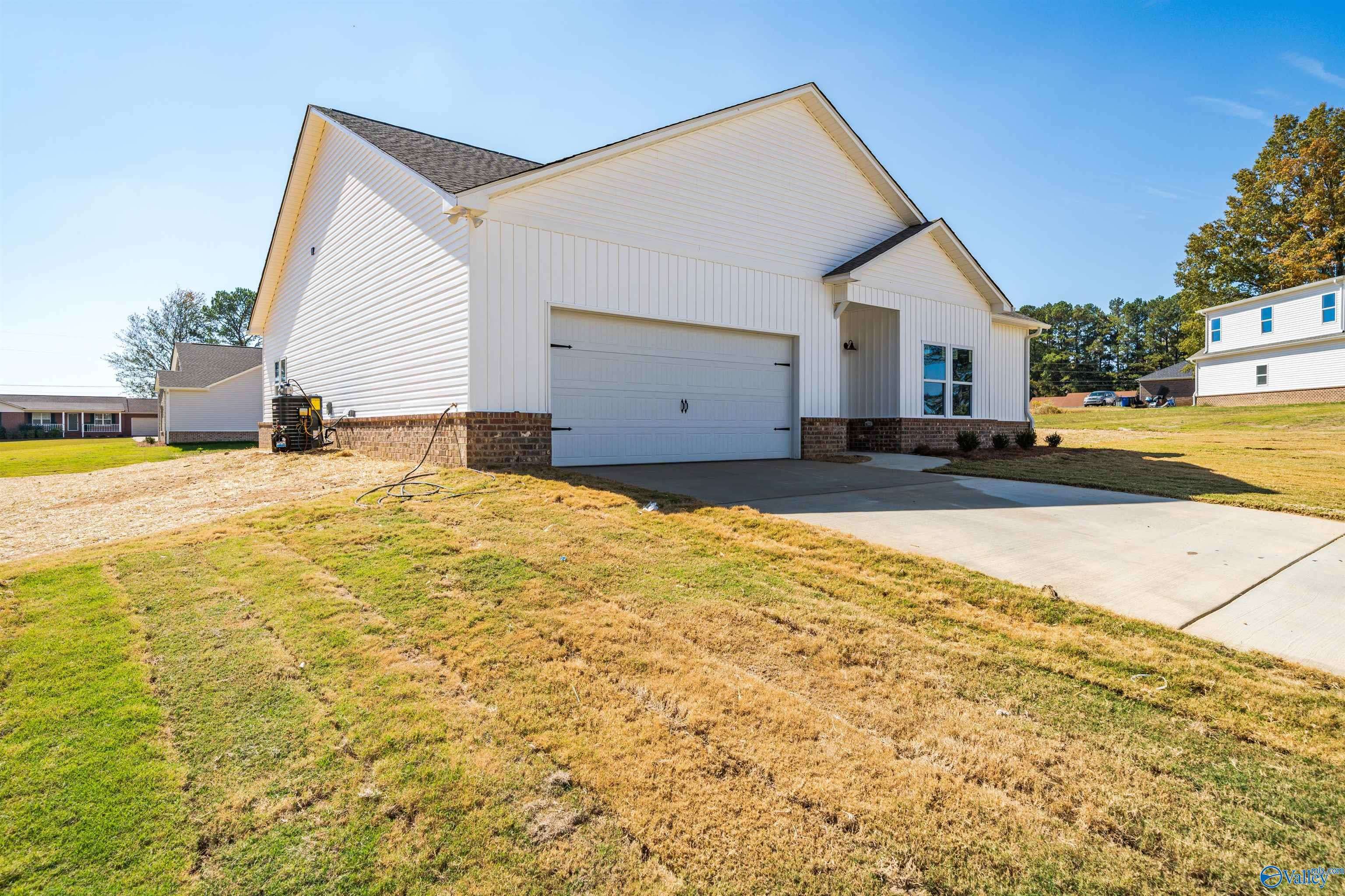 Athens, AL 35611,1214 Inglewood Circle